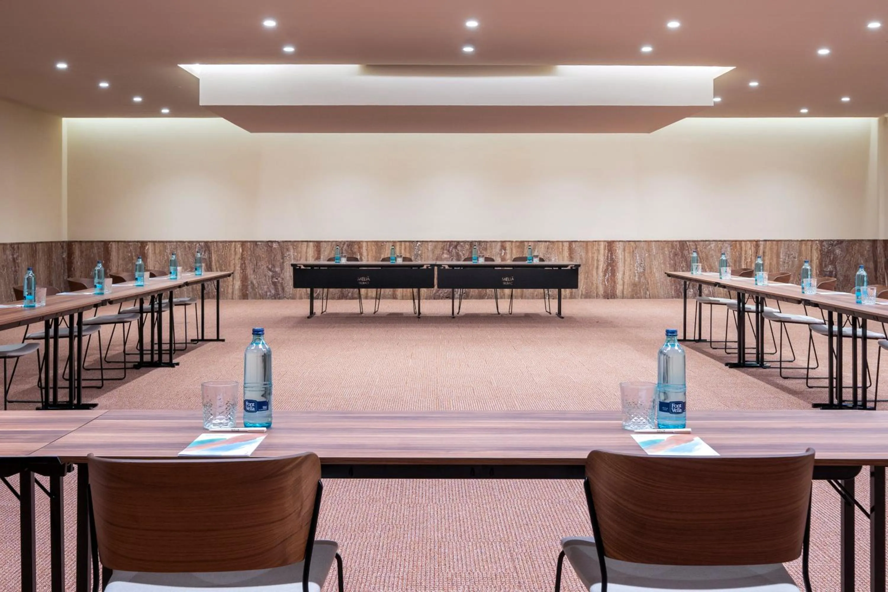 Meeting/conference room in Hotel Meliá Bilbao