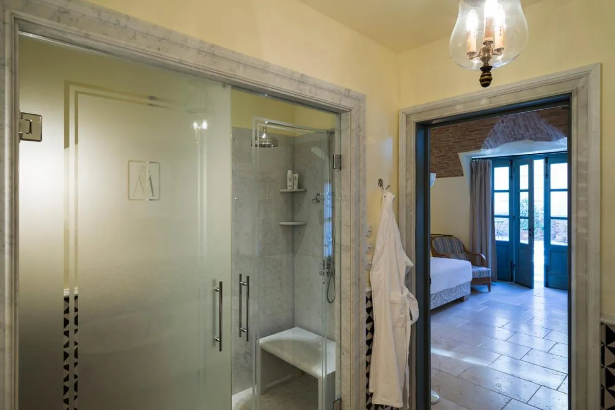 Bathroom in Palazzo Margherita