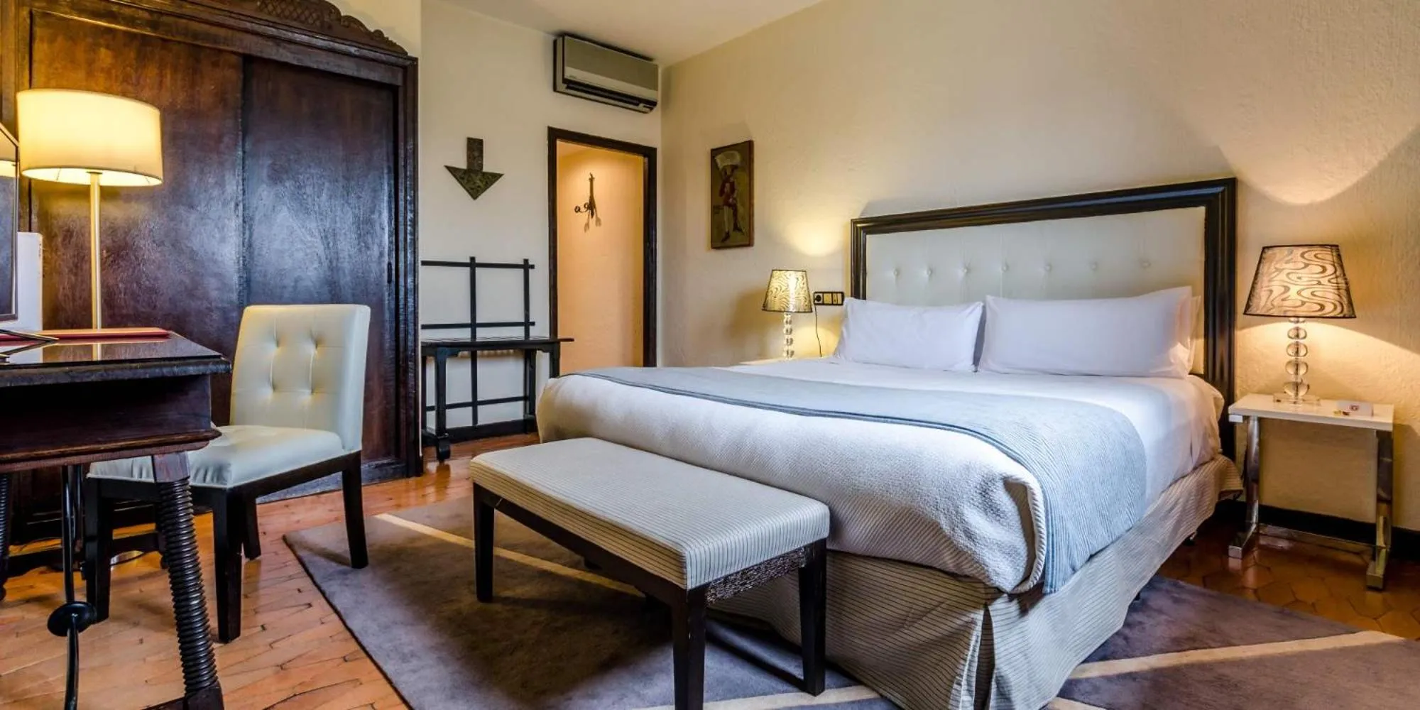 Bed in Hotel Temple Ponferrada