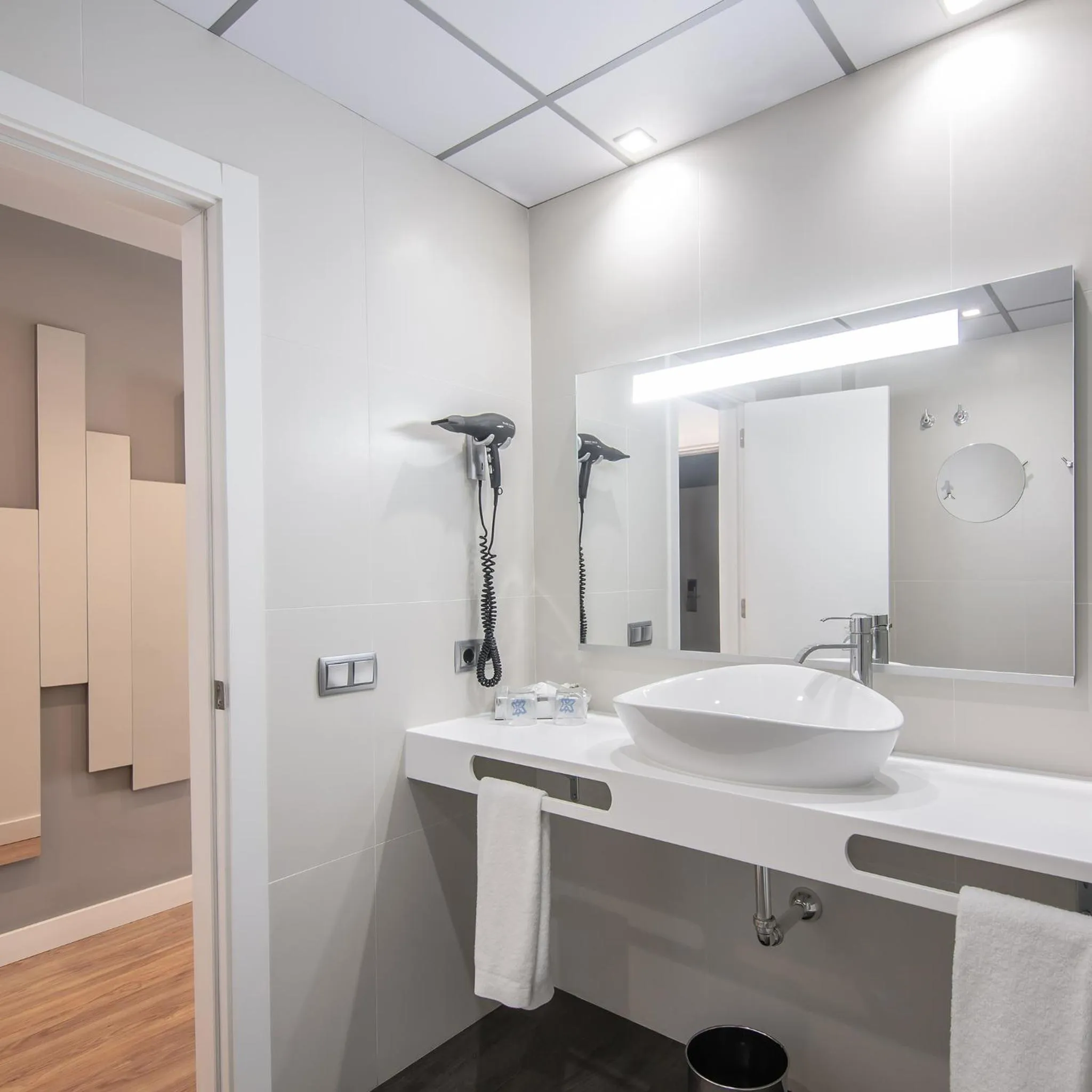 Bathroom in Hotel Monte Puertatierra