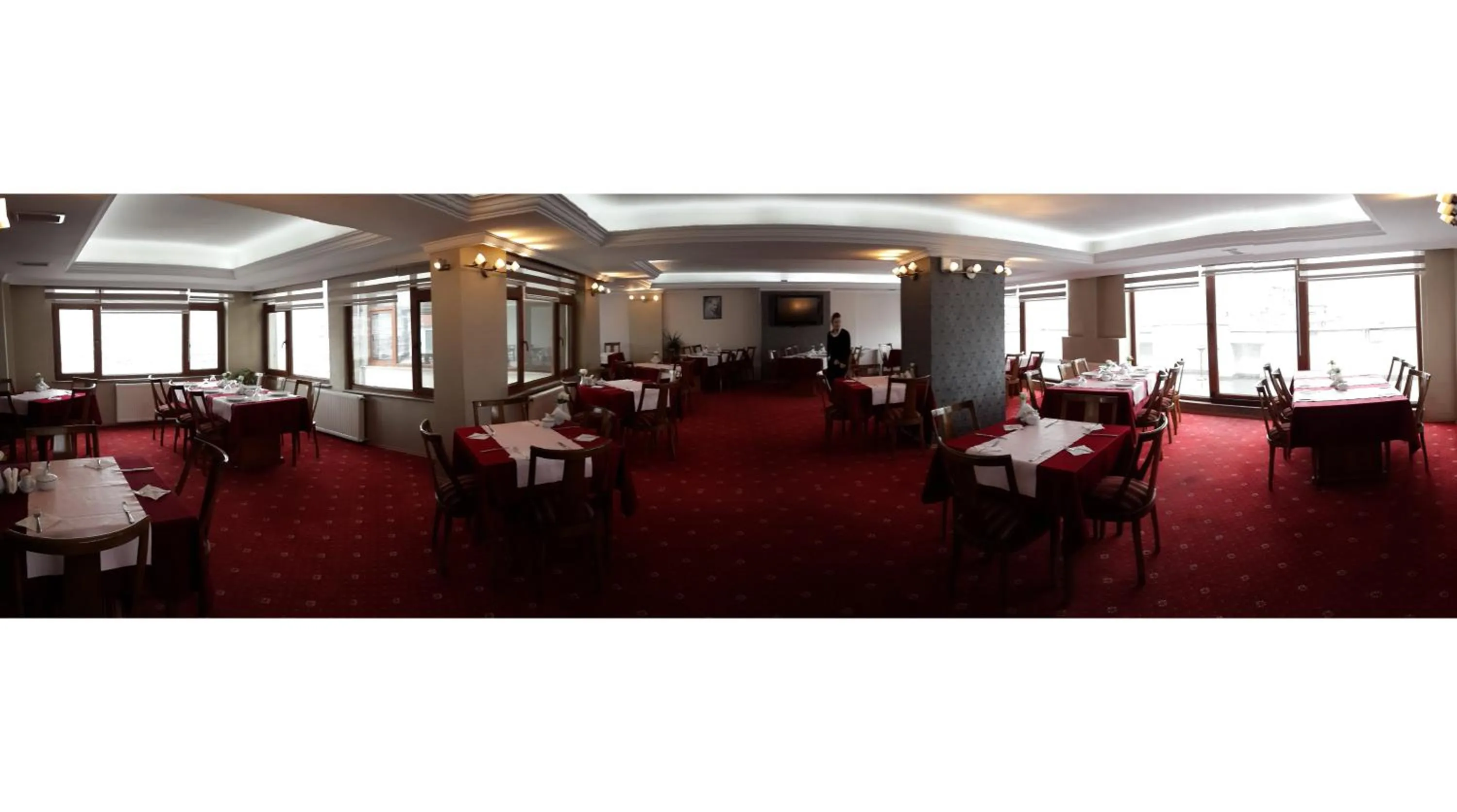 Restaurant/places to eat in Otel Mutevelli