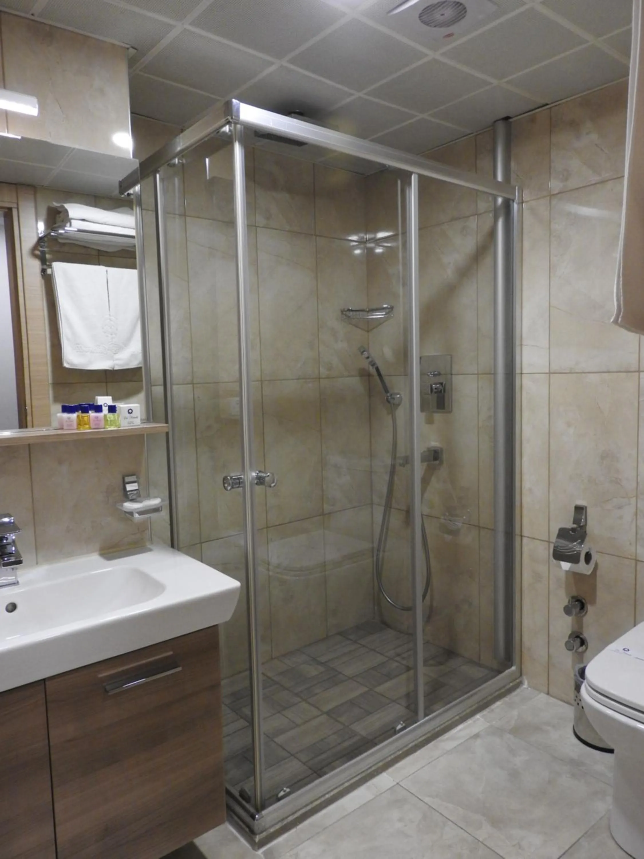 Bathroom in Otel Mutevelli