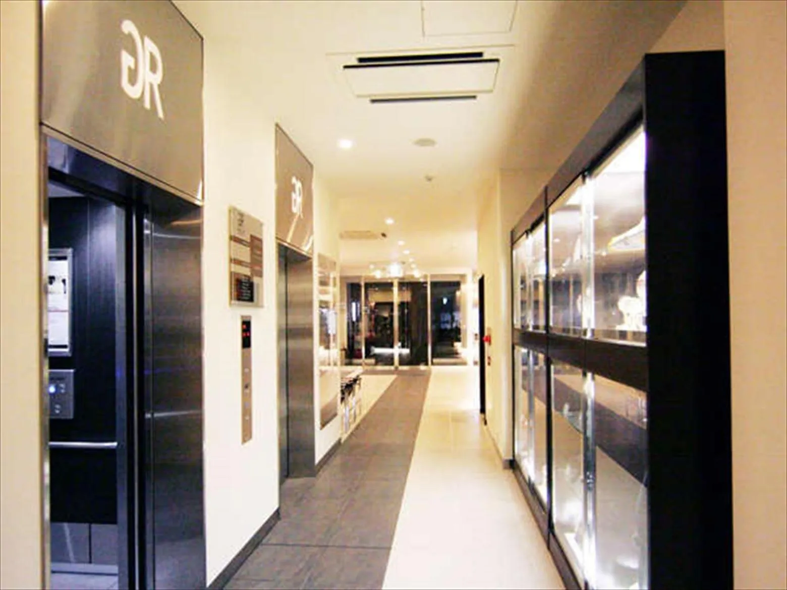 Lobby or reception in Green Rich Hotel Osaka Airport