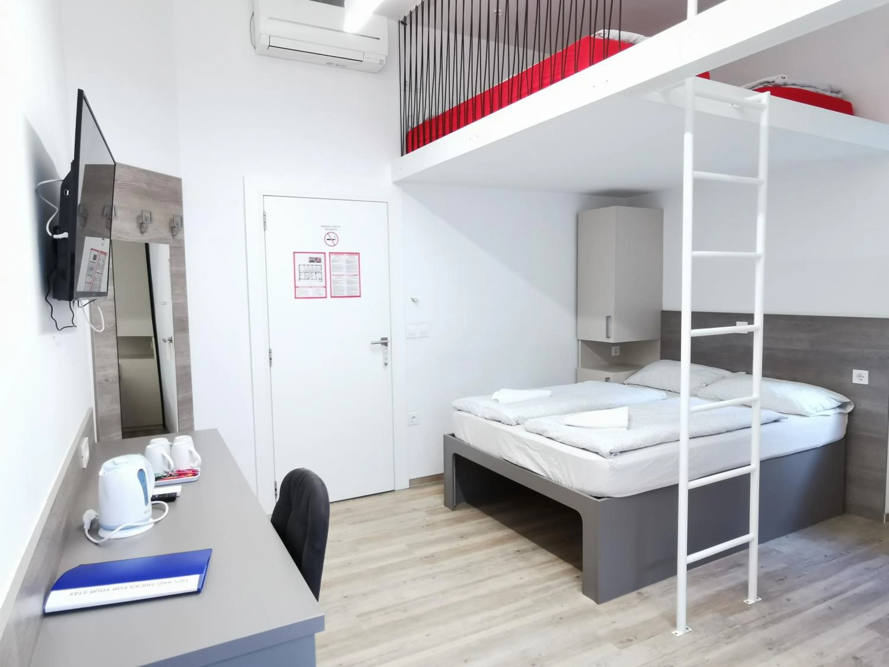 Bed in Rooms Ambrožič