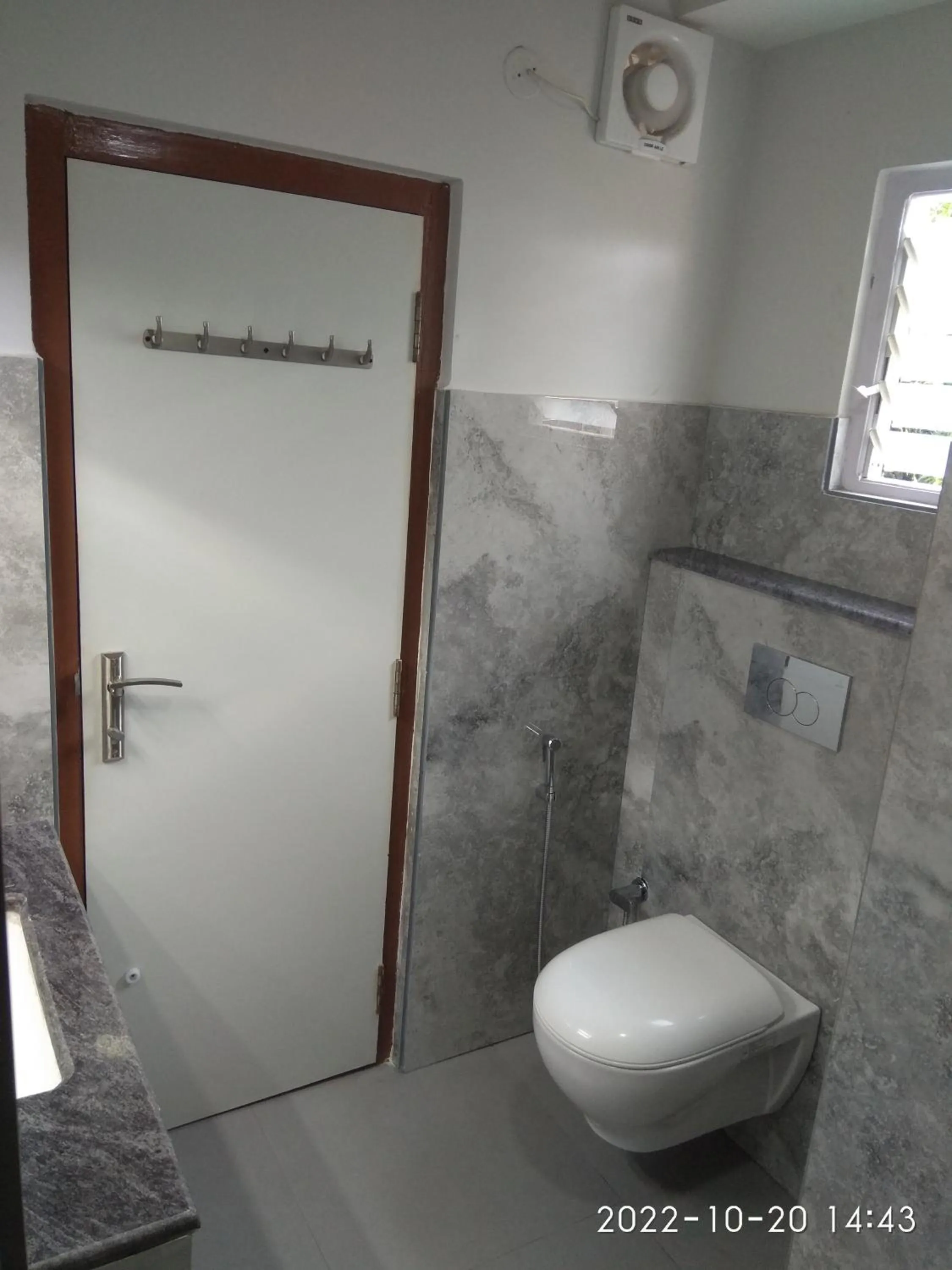 Toilet in Golden Peaks Hotel & Restaurant