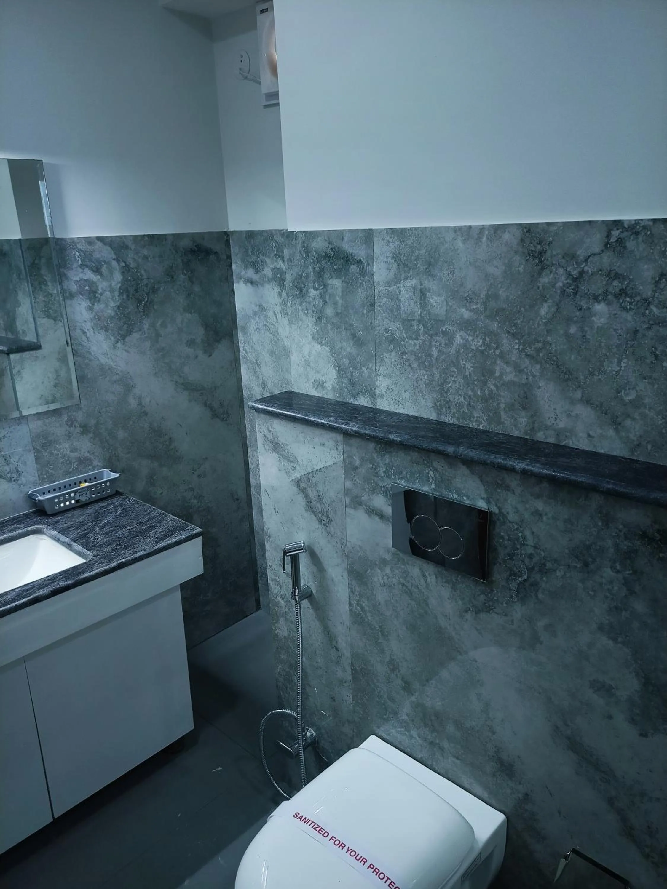 Bathroom in Golden Peaks Hotel & Restaurant