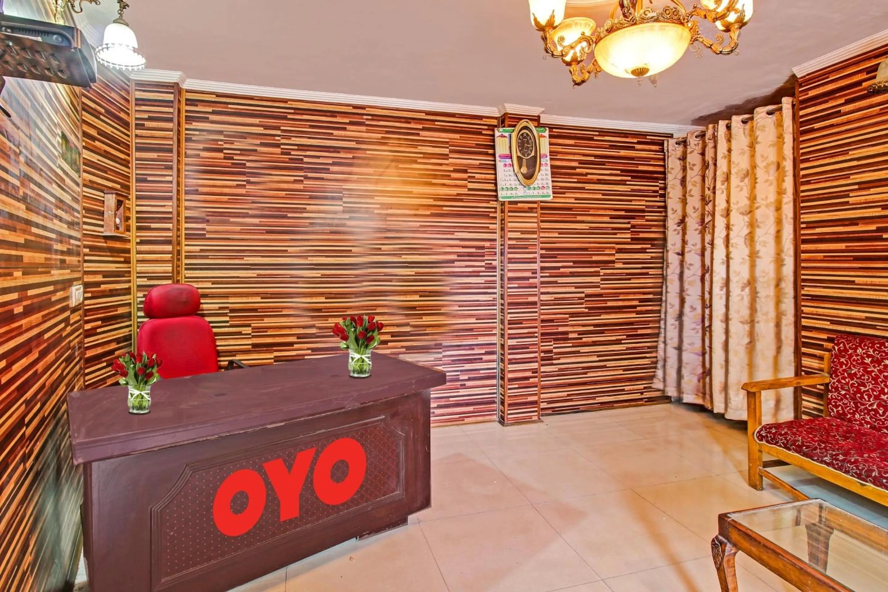 Lobby or reception in Hotel O Hunter's & Cafe