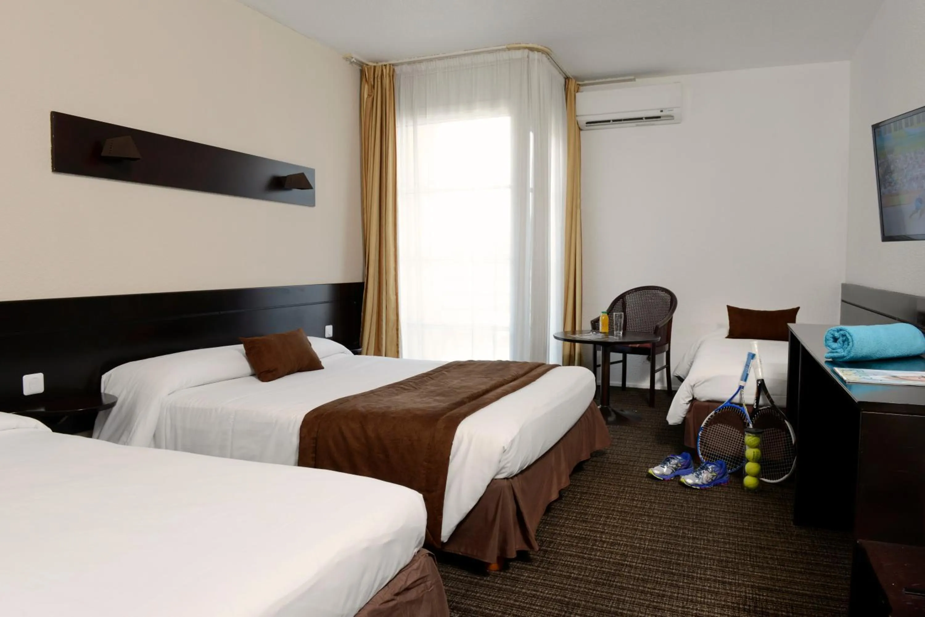 TV and multimedia, Bed in Espace Leonard De Vinci