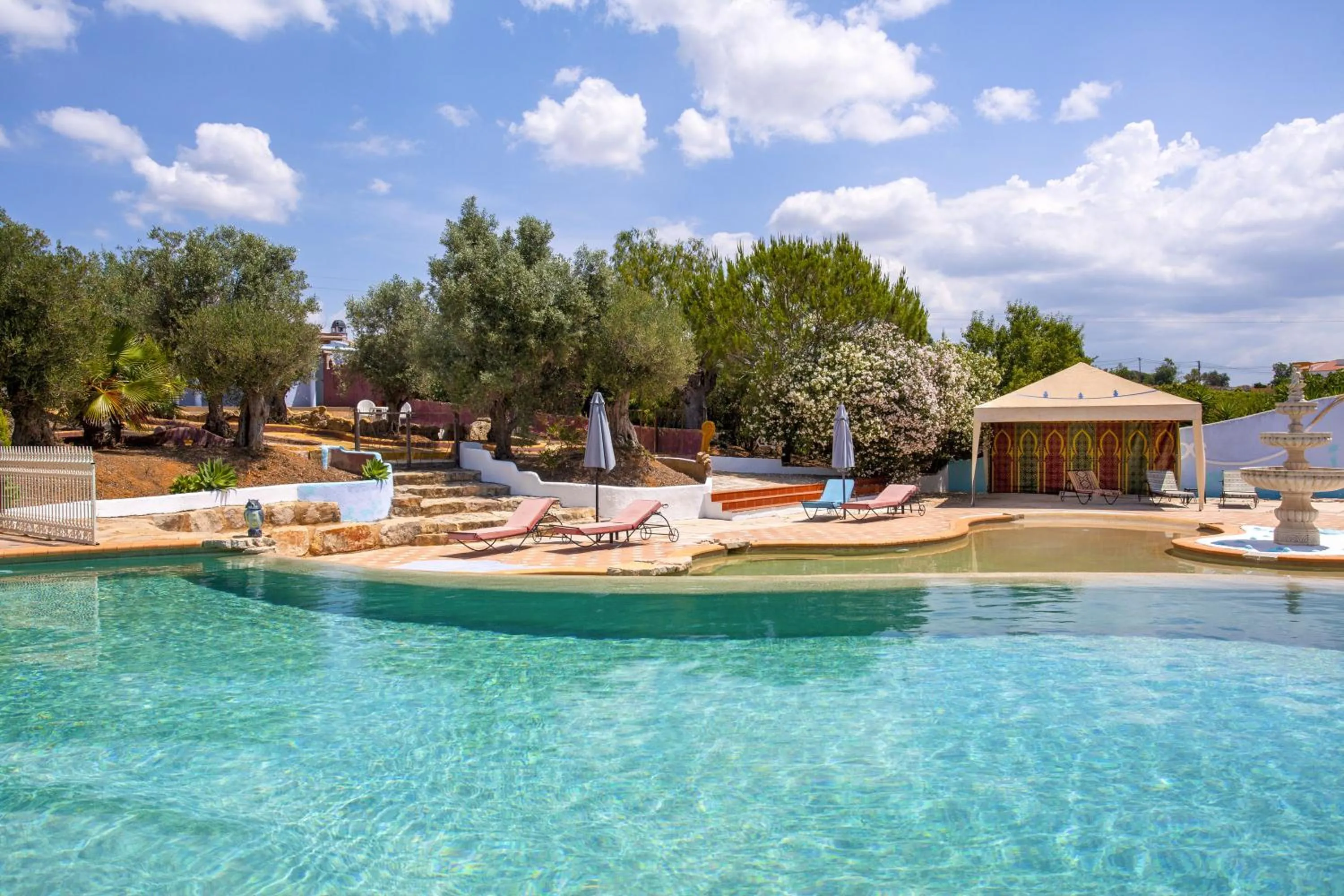 Swimming pool in Hotel de Charme Capela das Artes