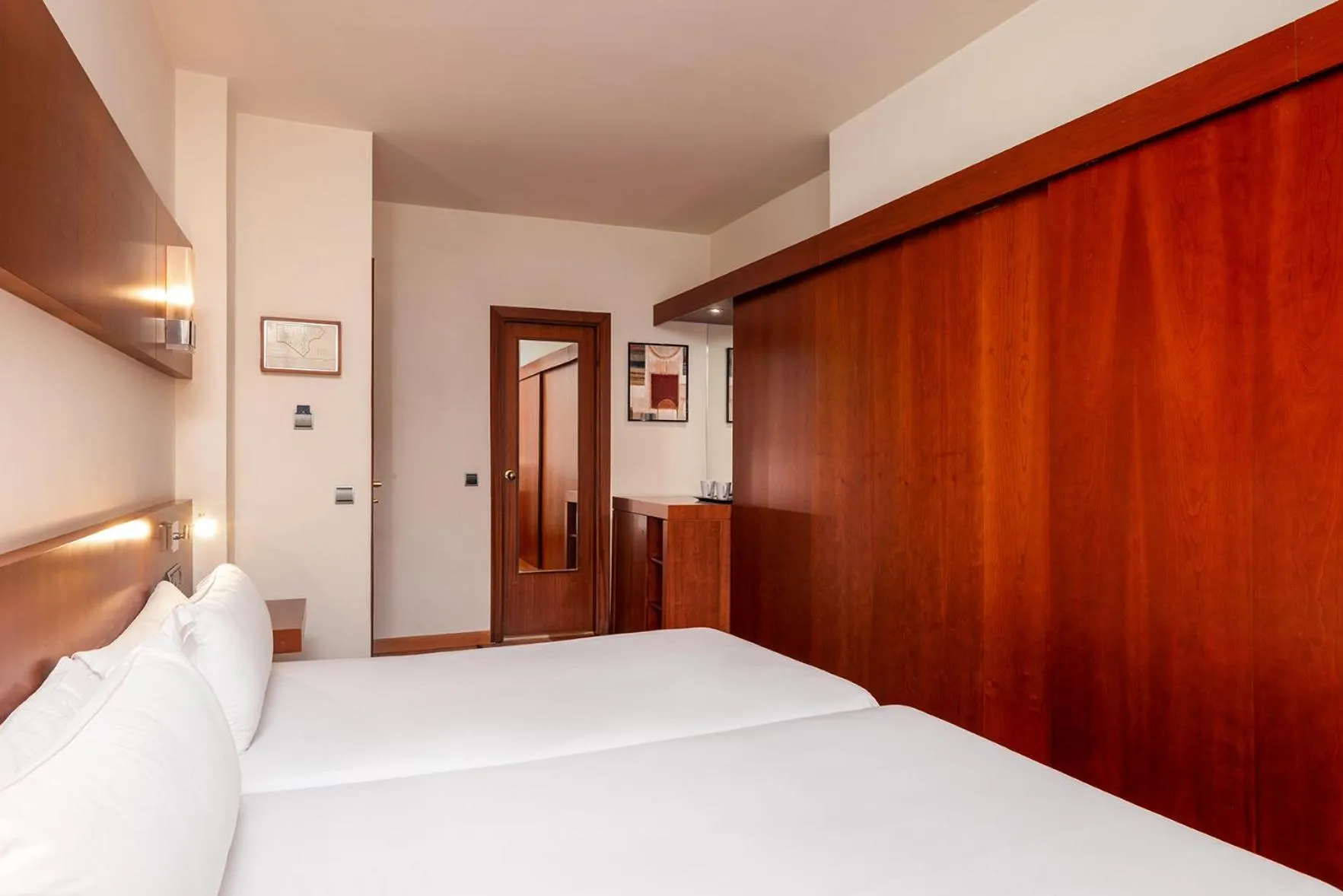 Bed in Senator Huelva