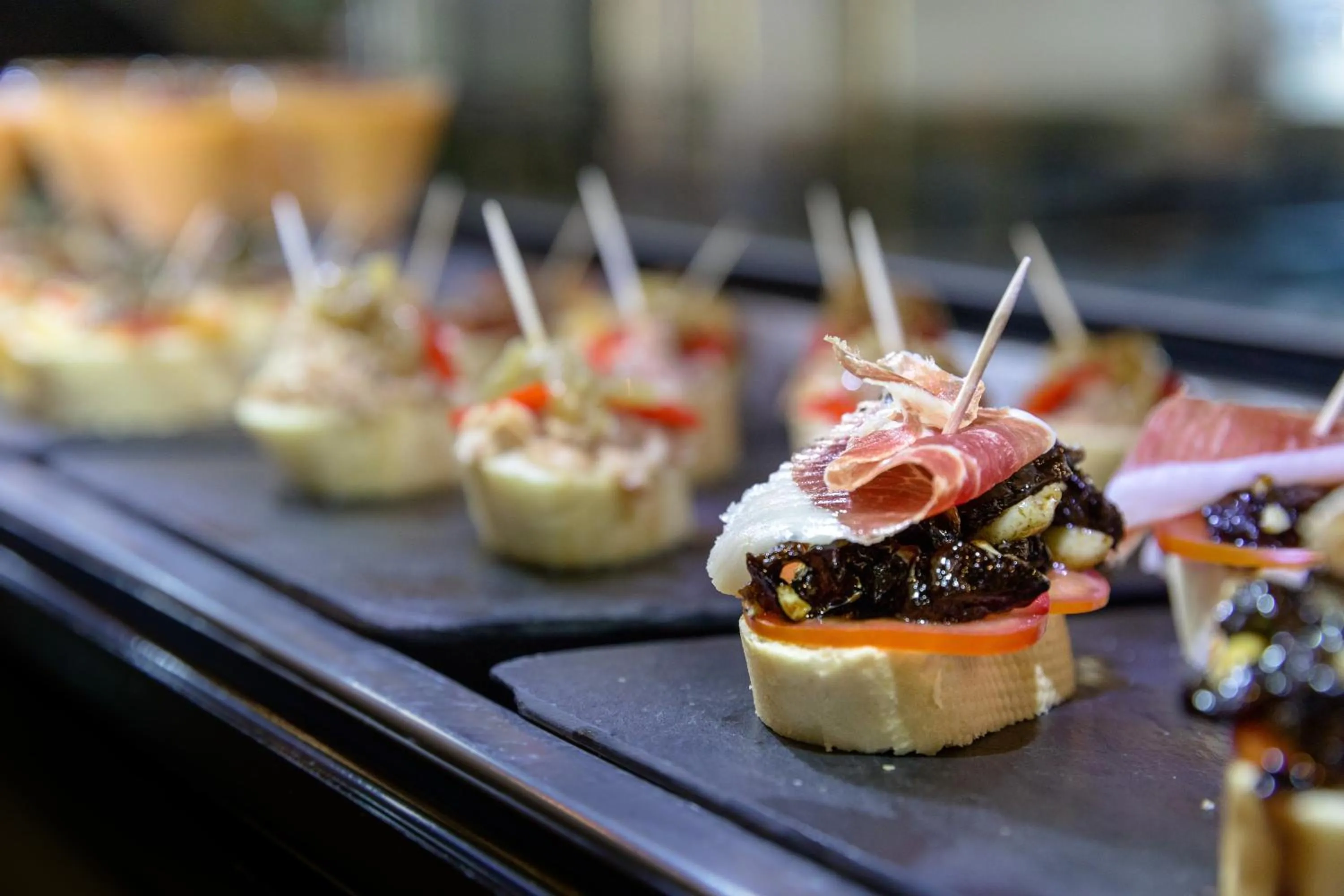 Food and drinks in Senator Huelva