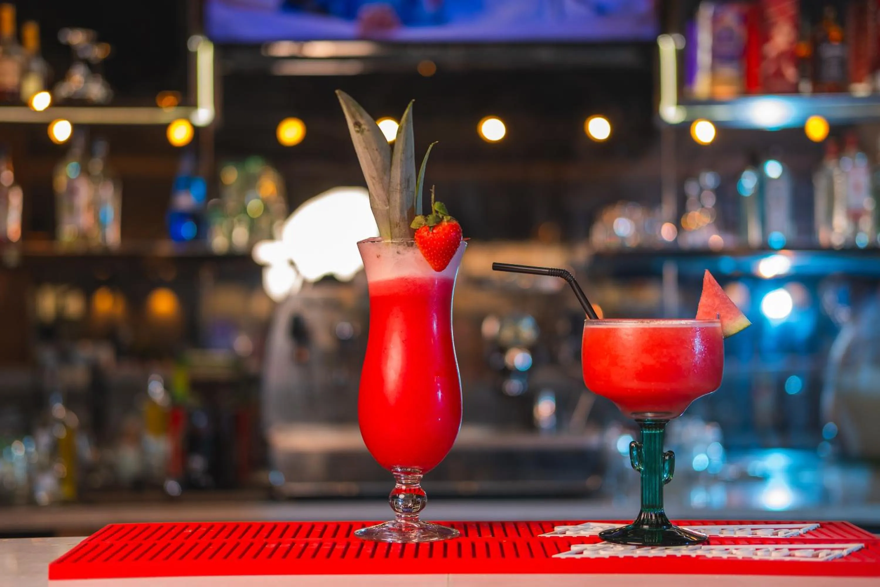 Restaurant/places to eat in The Grand Lux Hotel