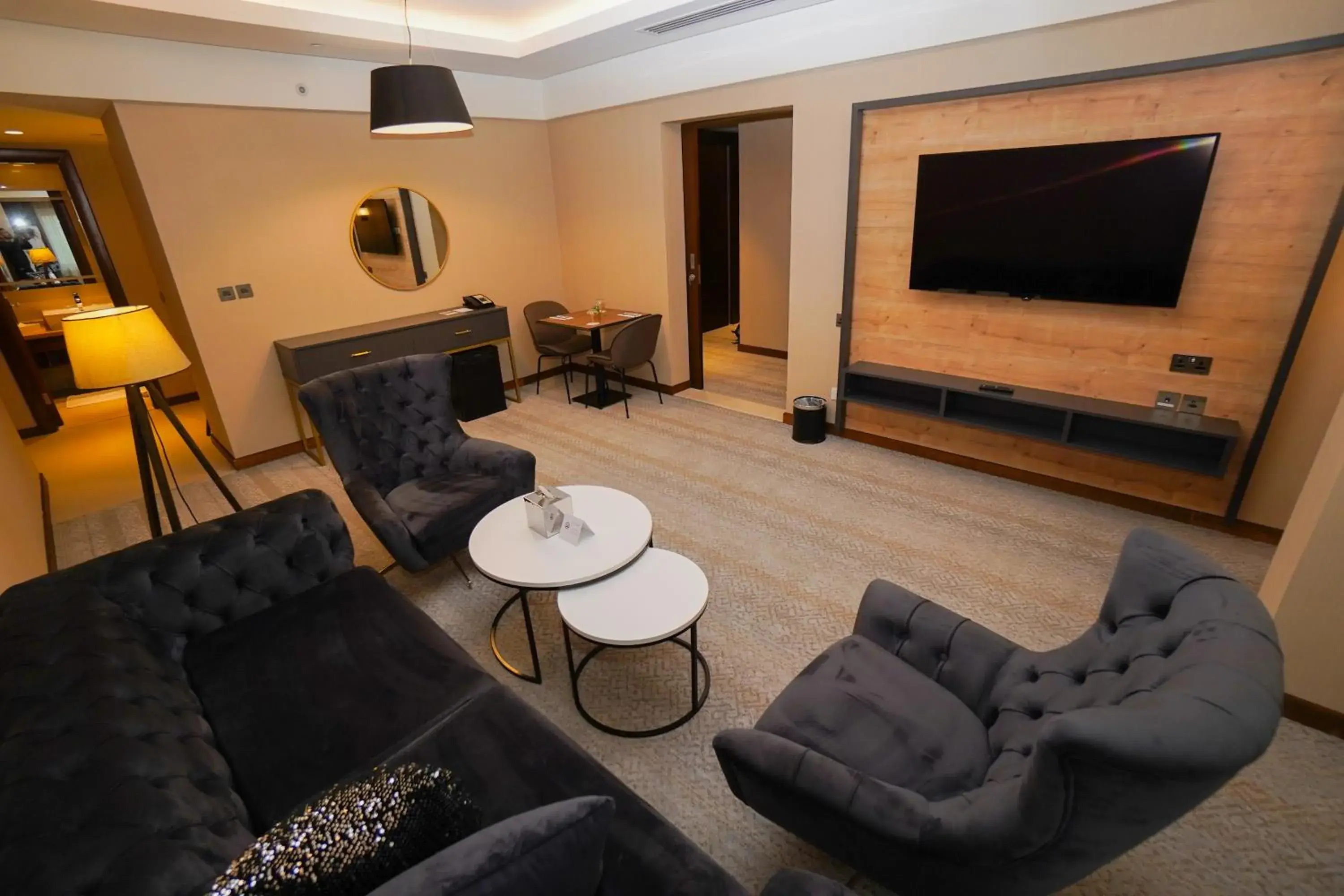 Executive Suite in The Grand Lux Hotel Executive Suite in The Grand Lux Hotel