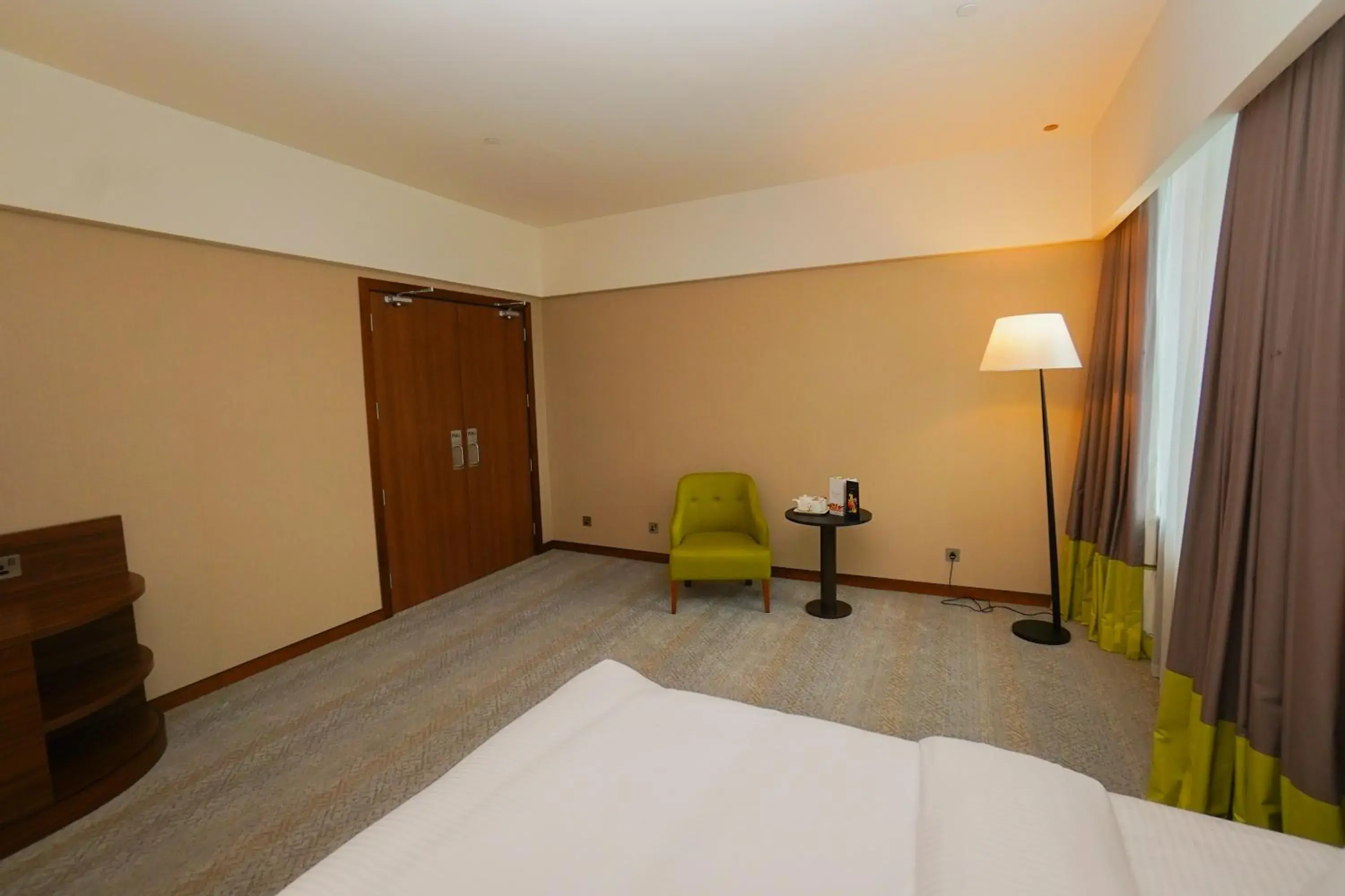 Superior Twin Room in The Grand Lux Hotel Superior Twin Room in The Grand Lux Hotel