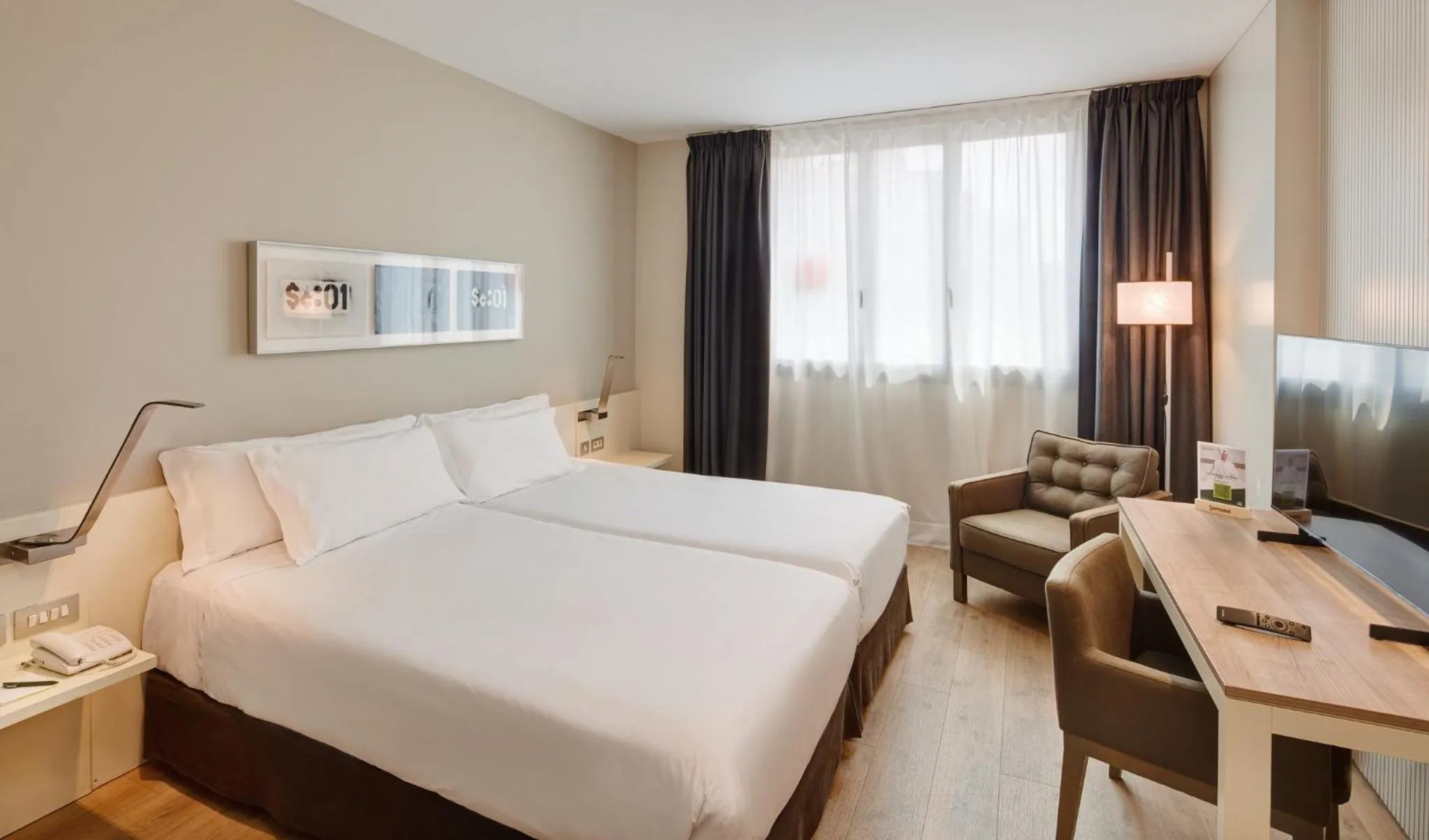 Photo of the whole room, Bed in Sercotel Amister Art Hotel Barcelona