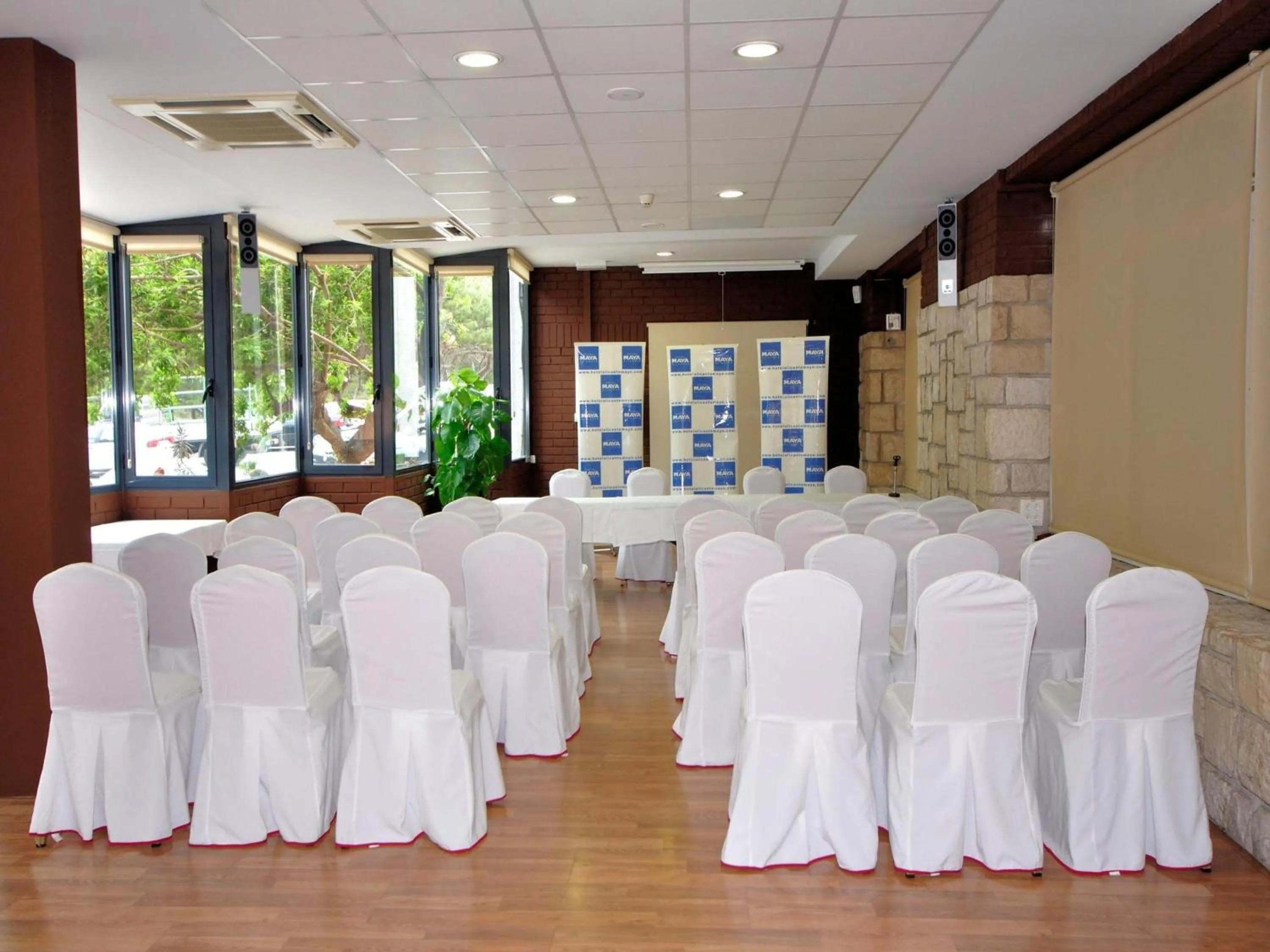 Meeting/conference room in Sercotel Maya Alicante