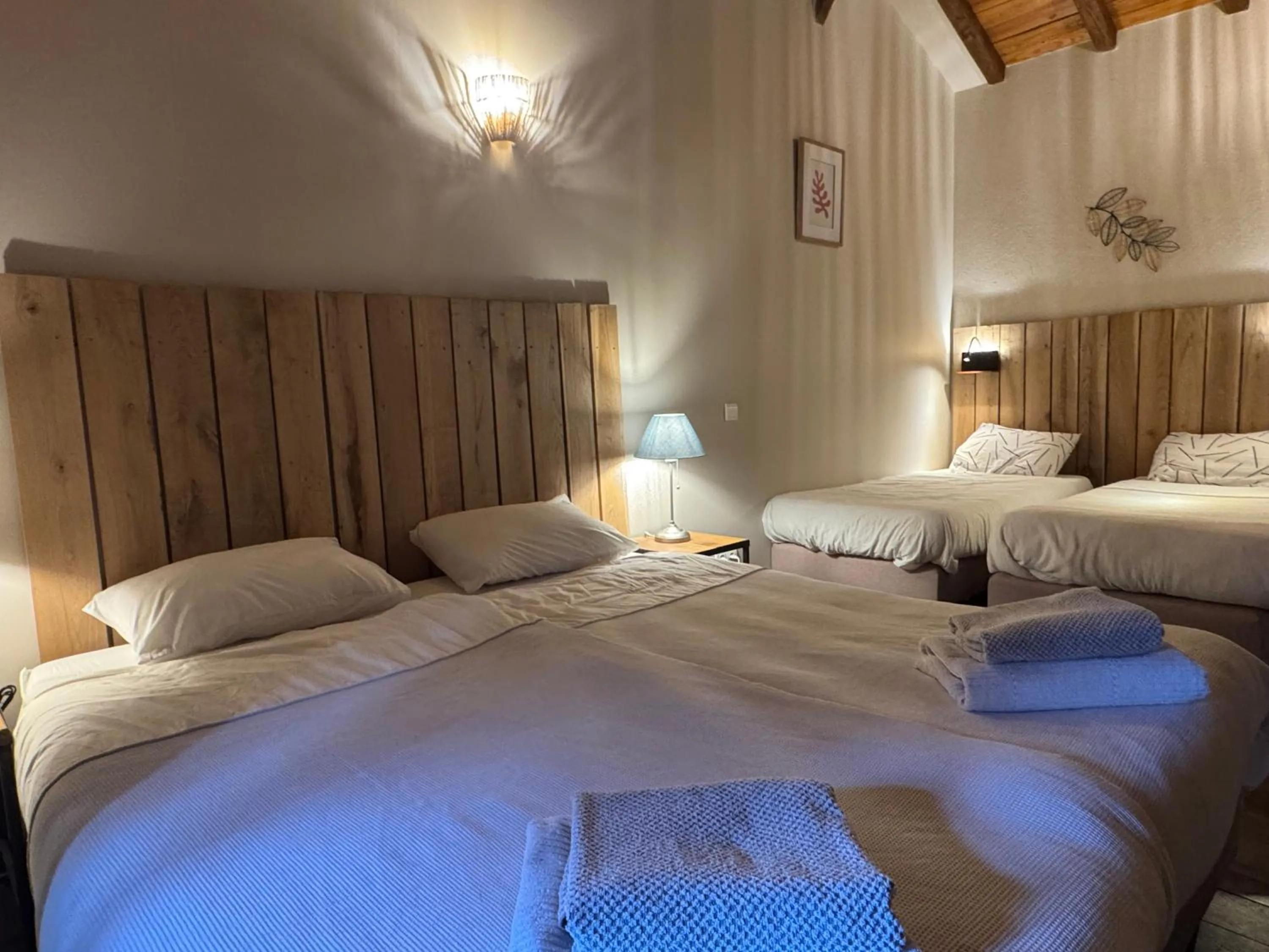 Bed in Domaine de Brise Bois - Chambres & Gîtes