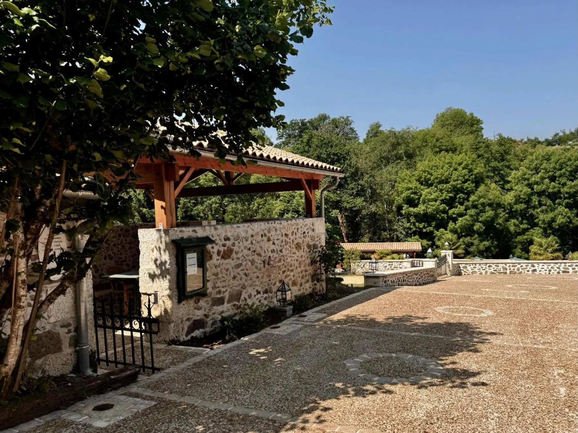 Domaine de Brise Bois - Chambres & Gîtes