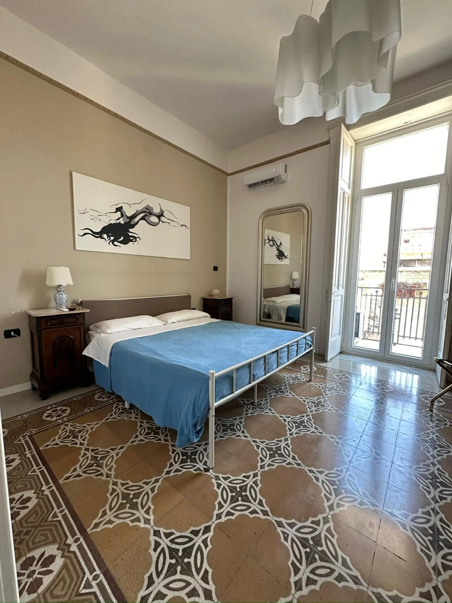 Photo of the whole room, Bed in L'Una di Notte