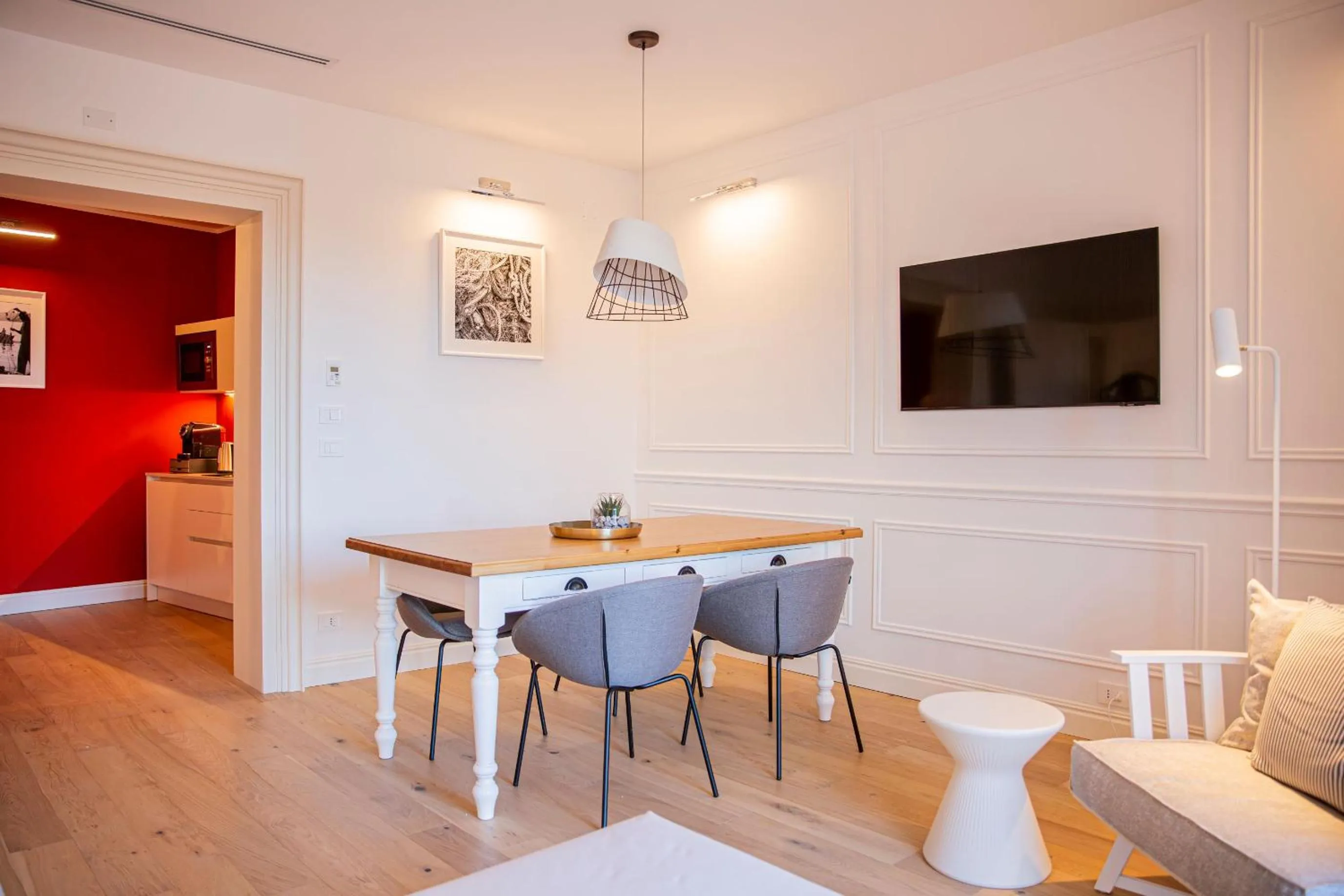 TV and multimedia in Costamante Suites & Spa