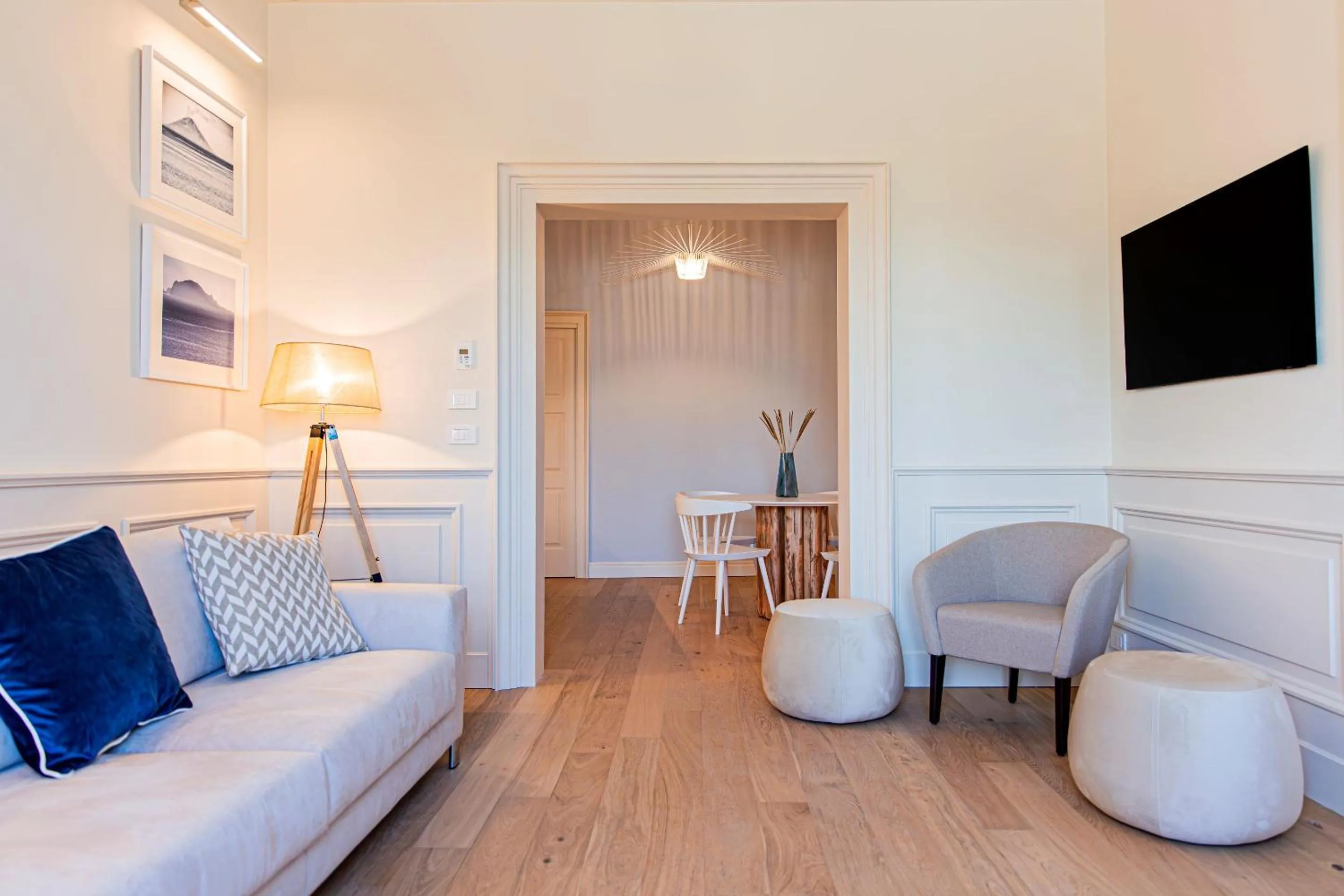 TV and multimedia in Costamante Suites & Spa