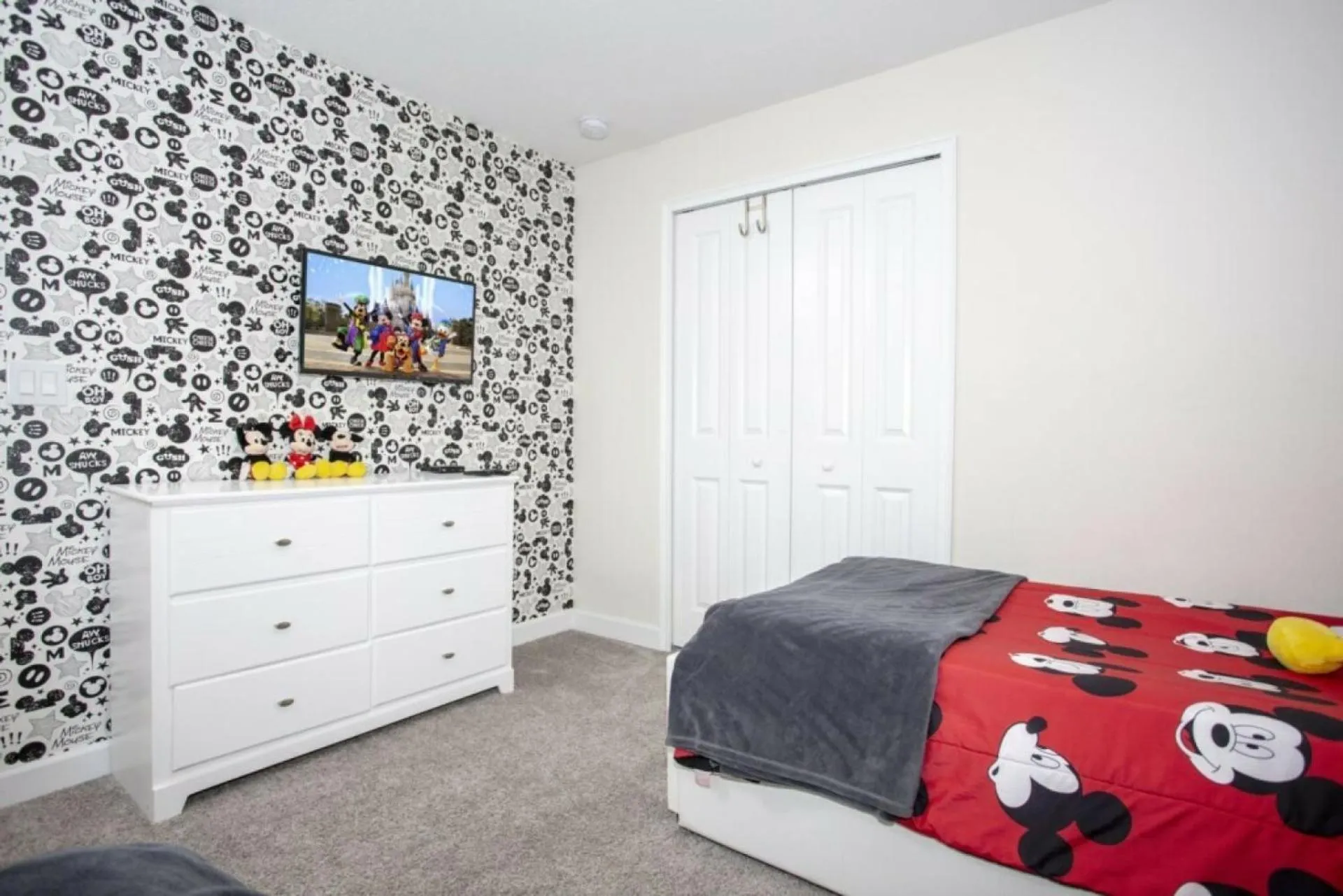 Other, Bed in Astonishing Home Private Pool 4830