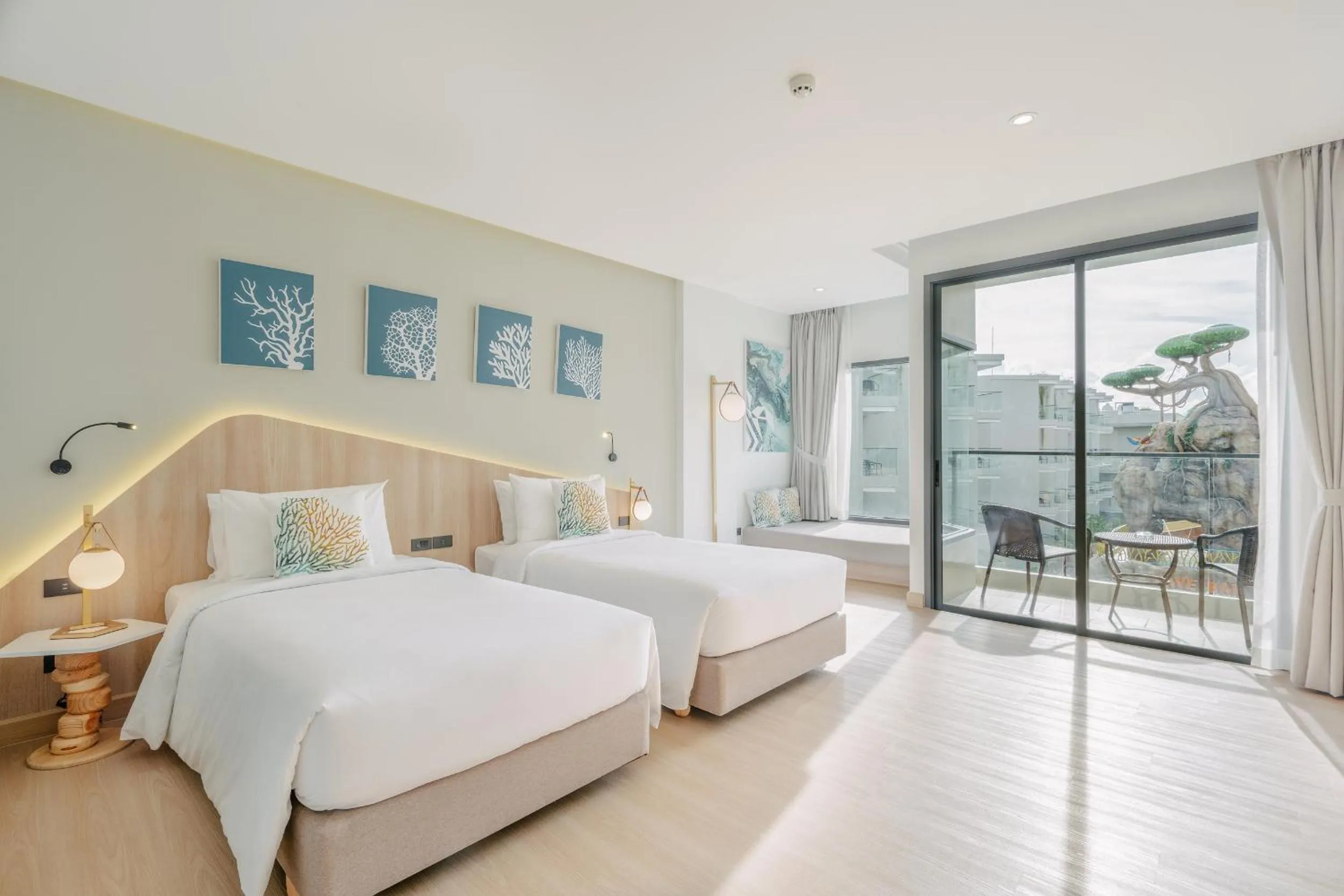 Bed in Phuket Emerald Beach Resort