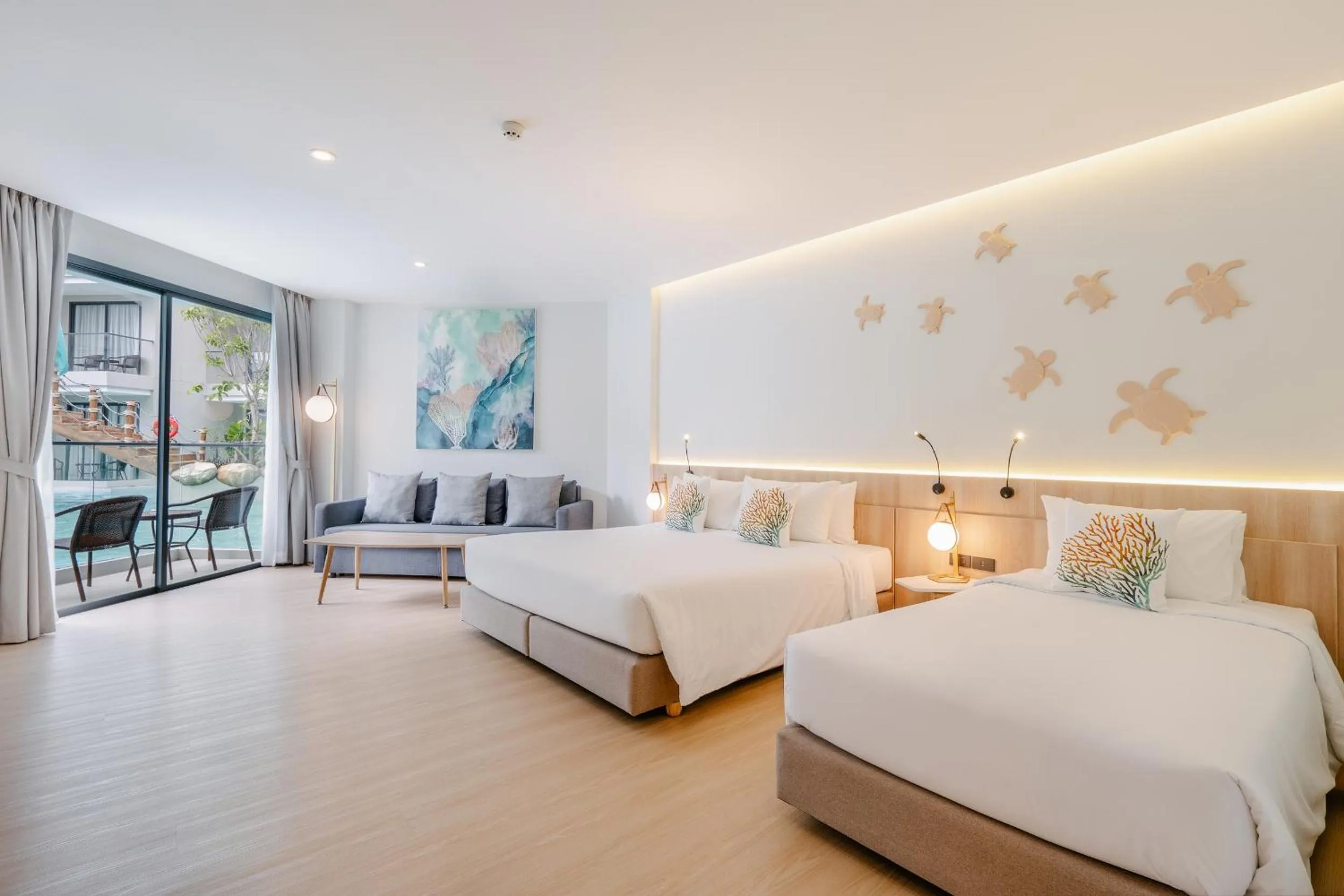 Bed in Phuket Emerald Beach Resort