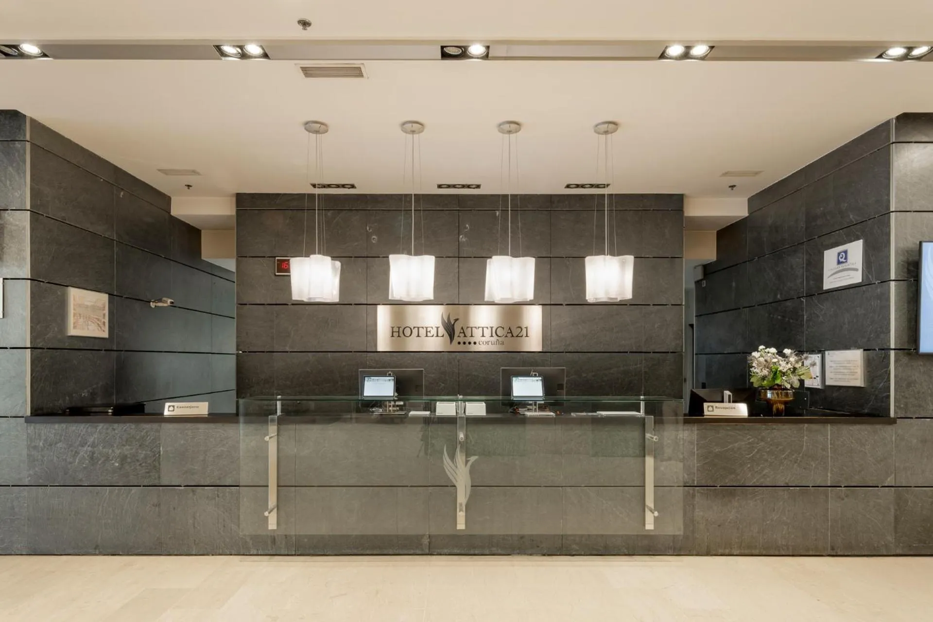 Lobby or reception in Attica21 Coruña