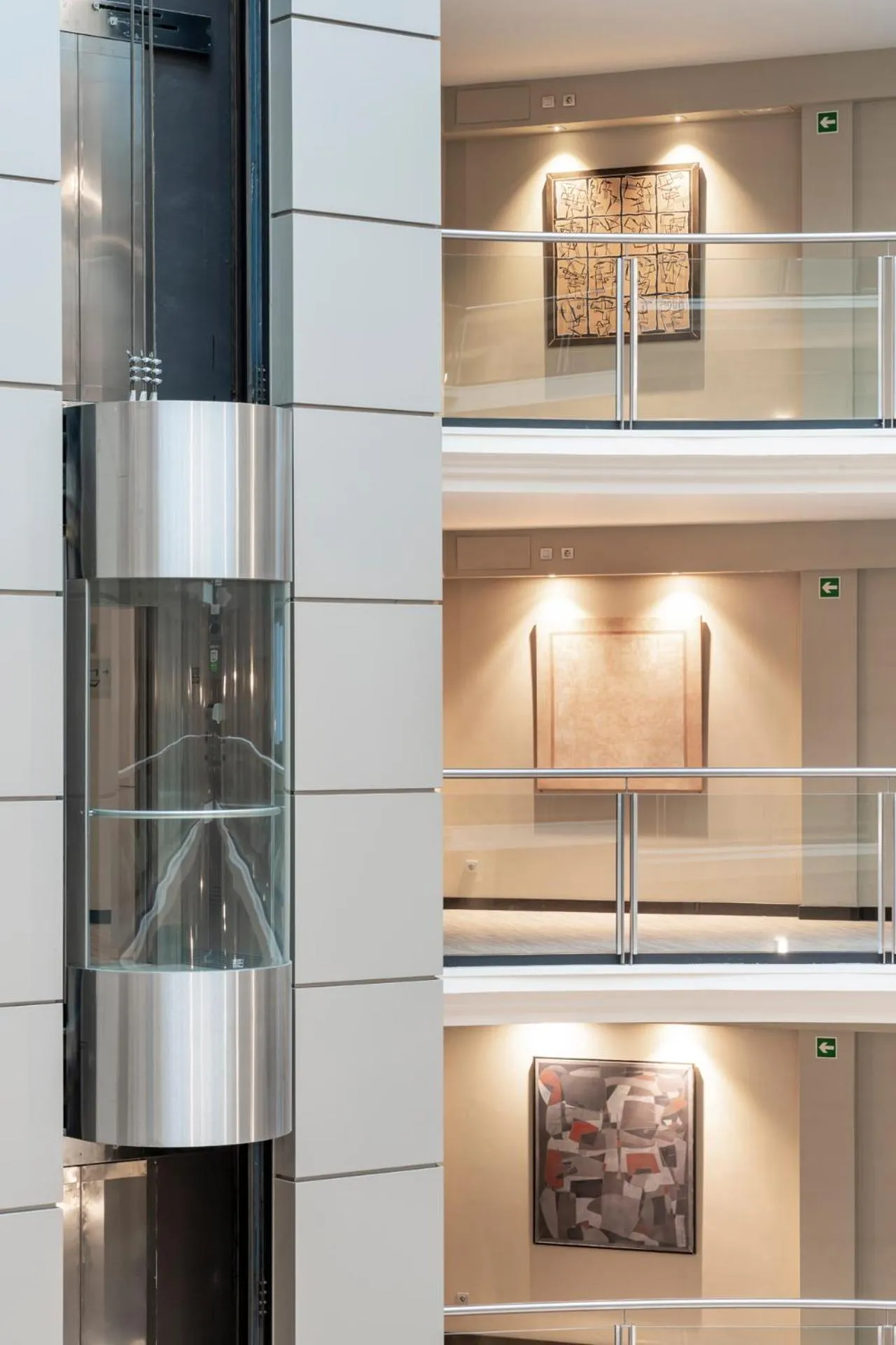 Area and facilities in Attica21 Coruña