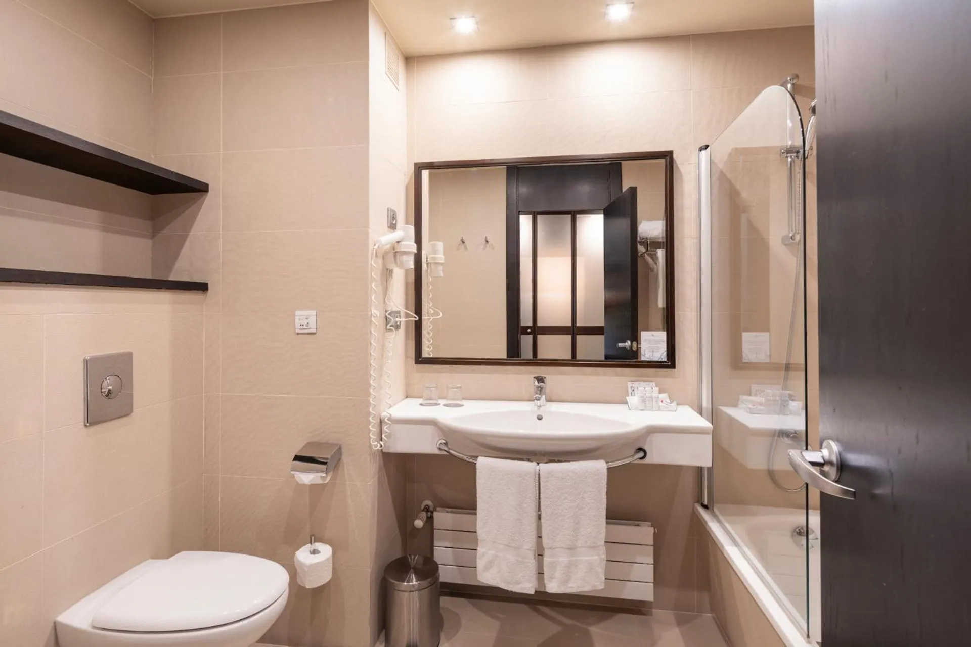 Bathroom in Attica21 Coruña