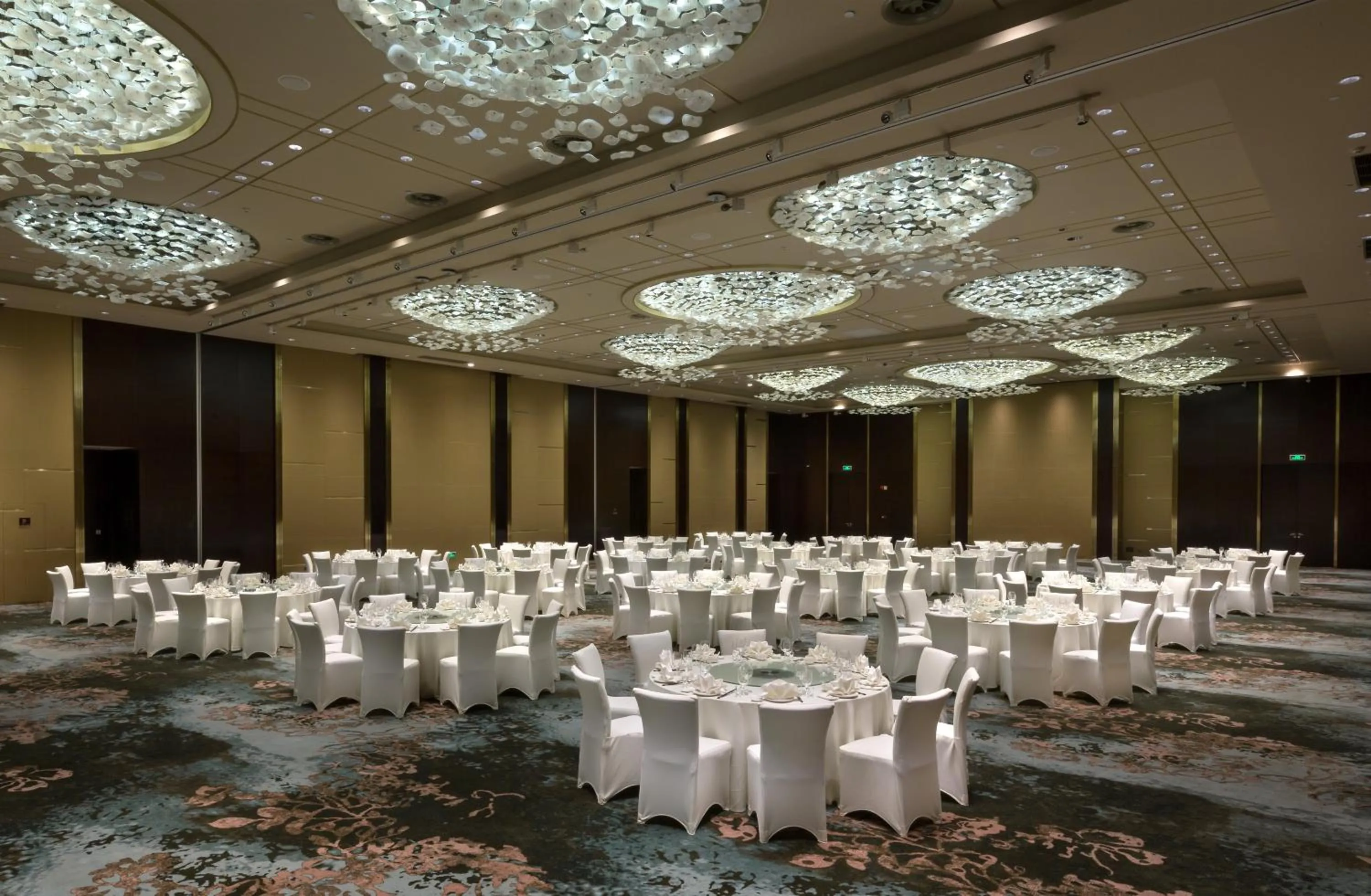 Banquet/Function facilities in Crowne Plaza Chongqing New North Zone by IHG