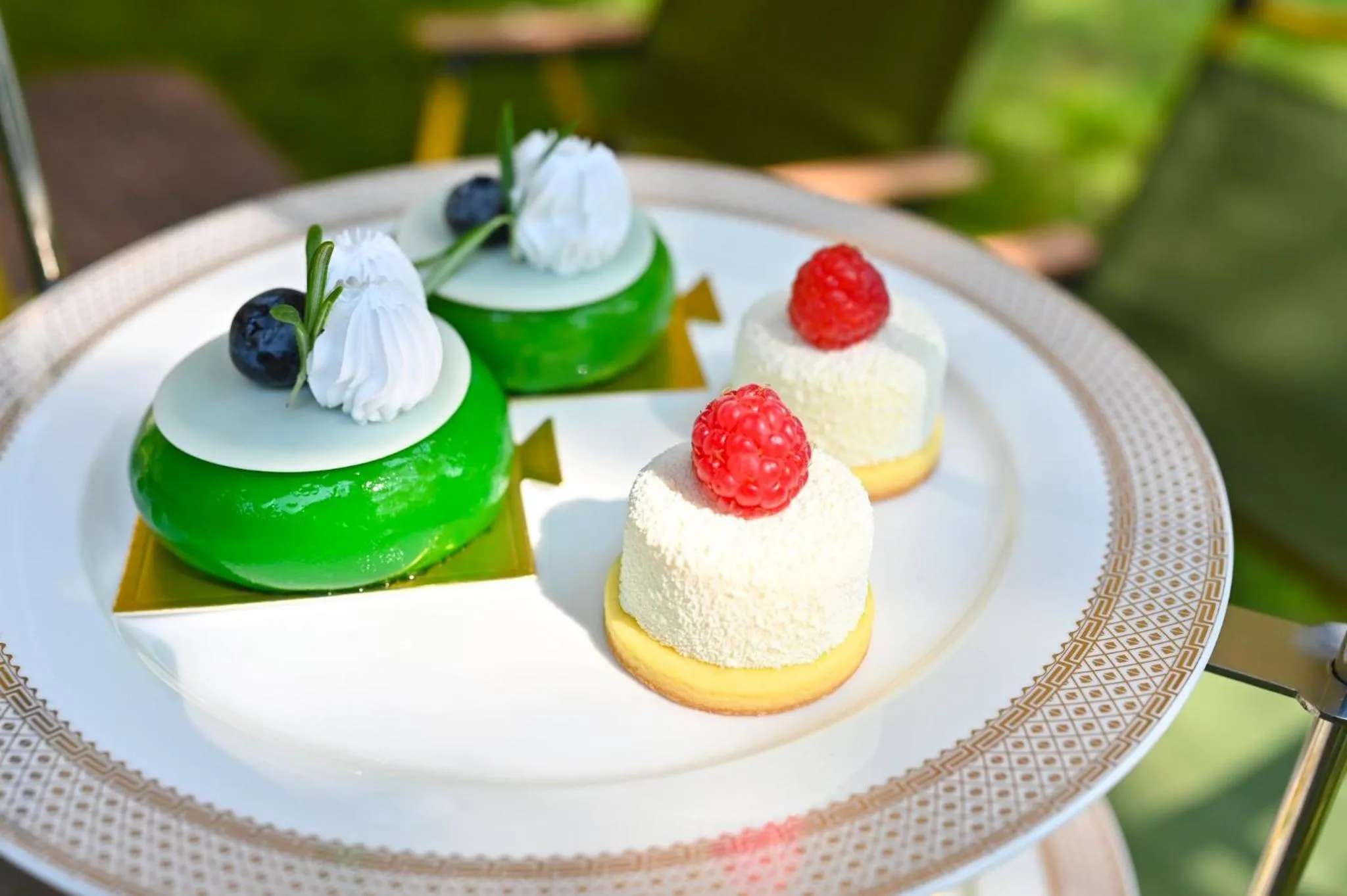 Restaurant/places to eat in Crowne Plaza Chongqing New North Zone by IHG