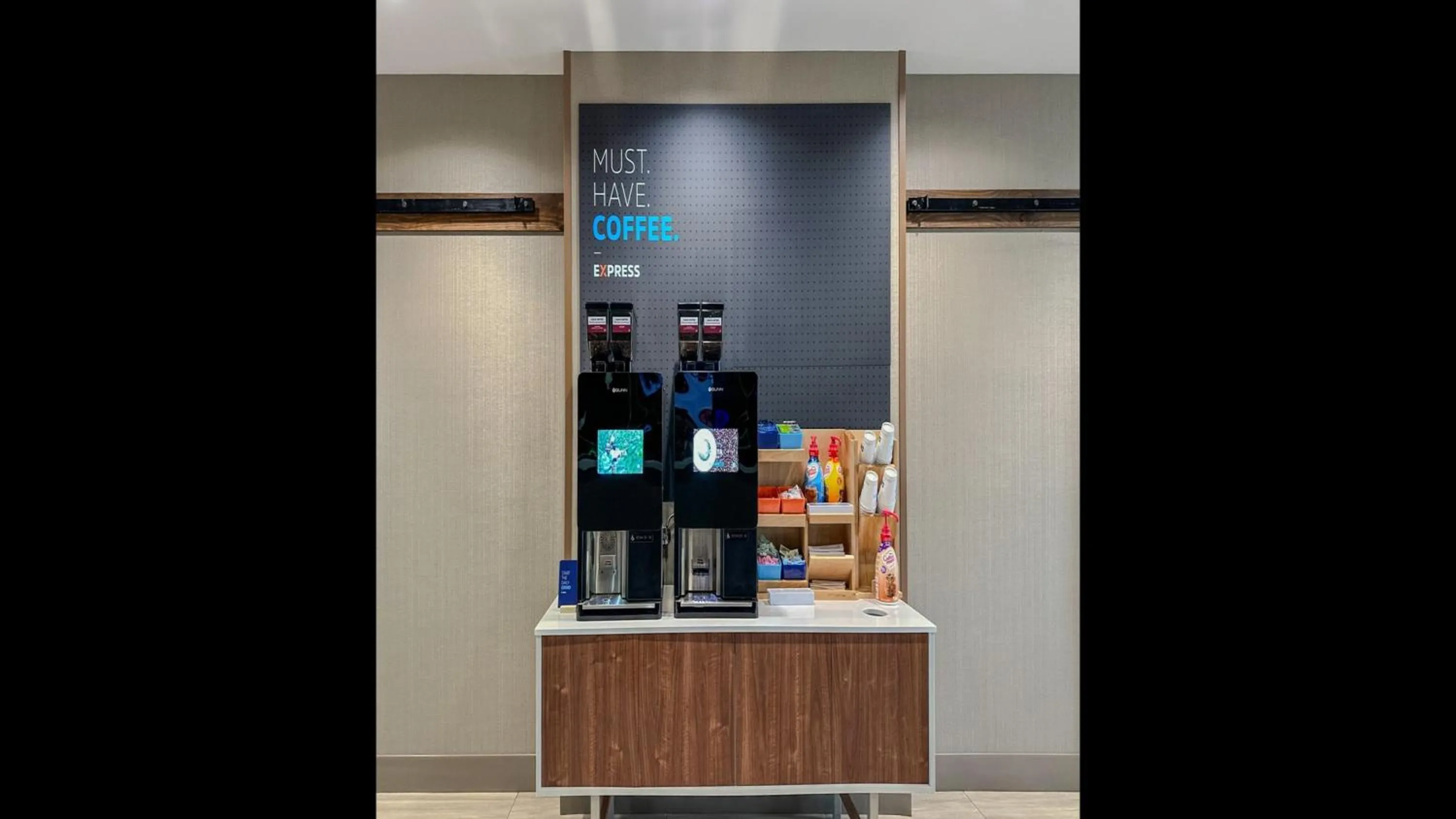 Photo of the whole room in Holiday Inn Express & Suites Cambridge by IHG