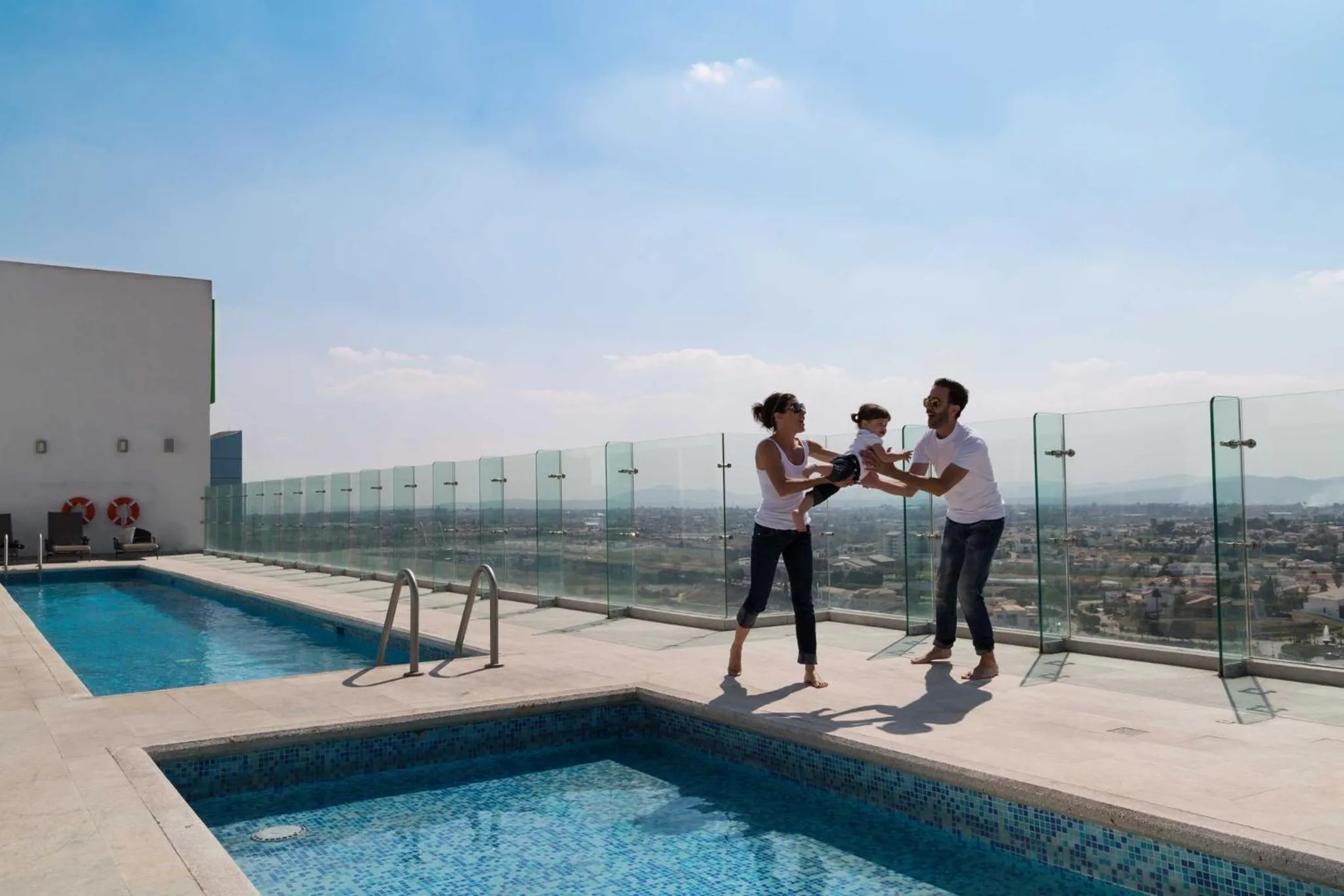 Swimming pool in Holiday Inn Express & Suites Puebla Angelopolis by IHG