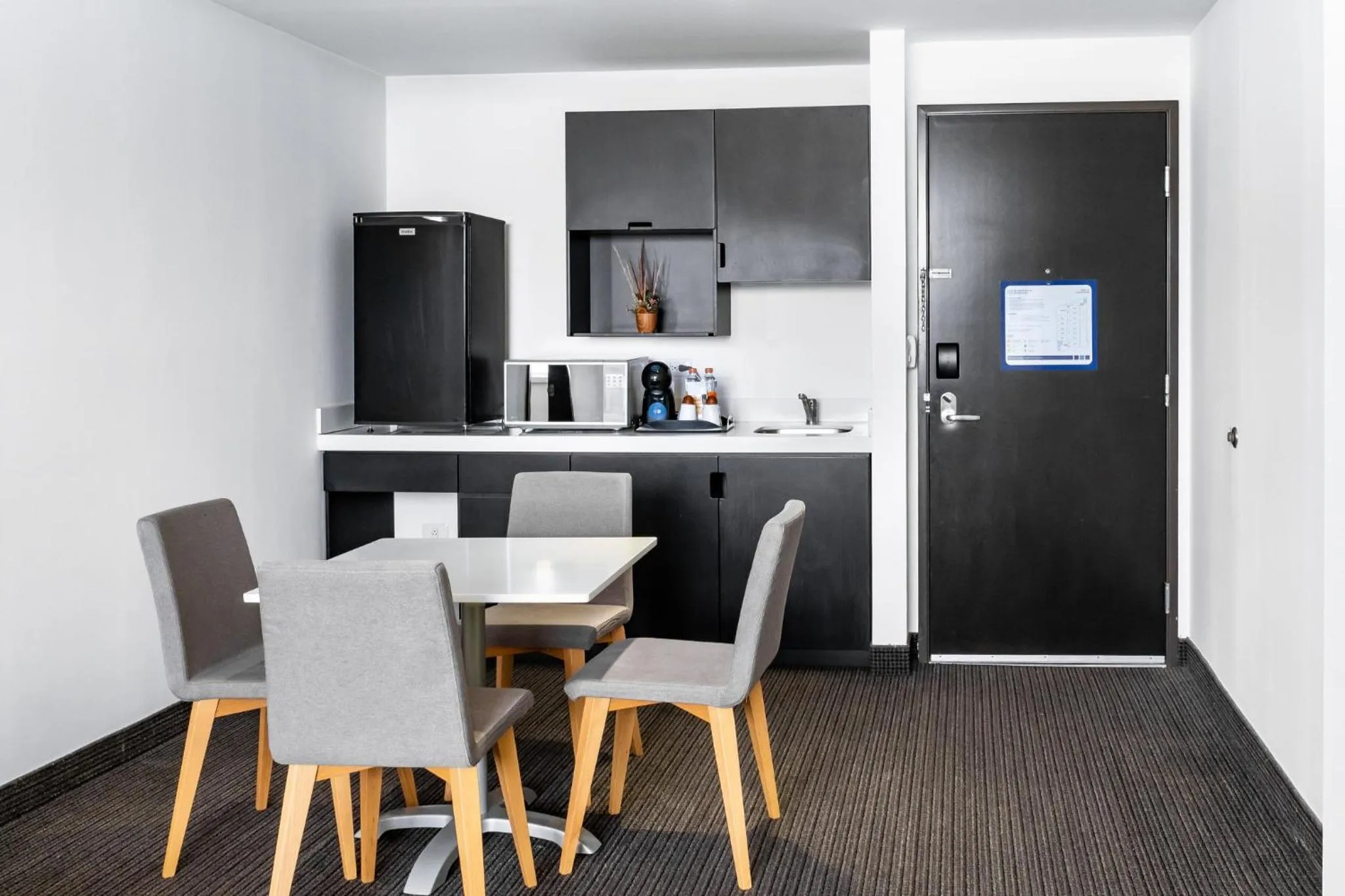 Photo of the whole room in Holiday Inn Express & Suites Puebla Angelopolis by IHG