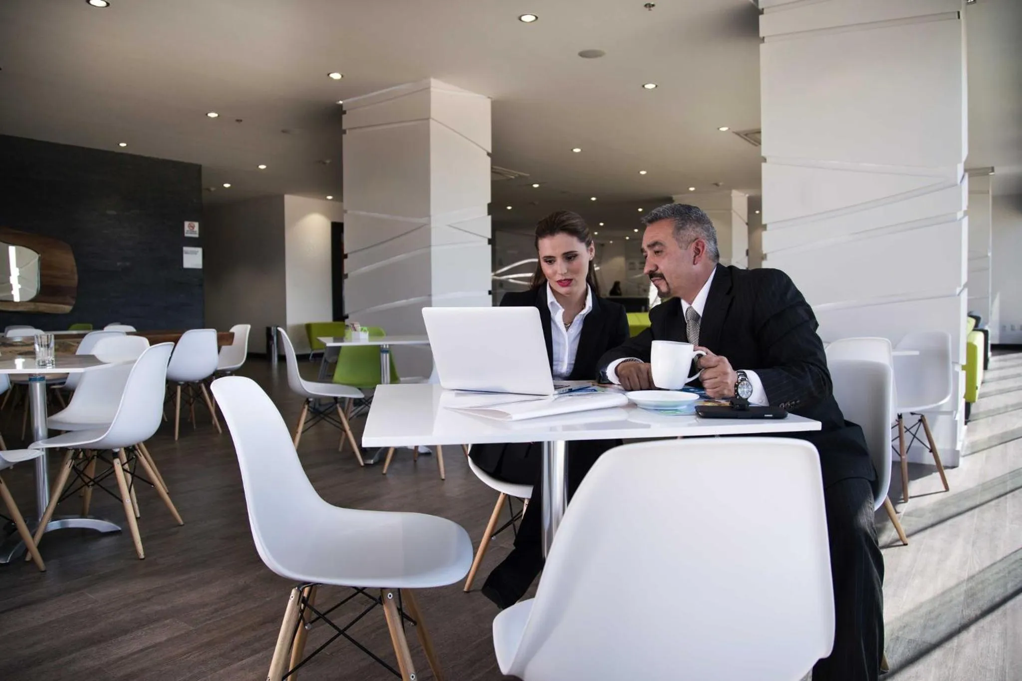 Restaurant/places to eat in Holiday Inn Express & Suites Puebla Angelopolis by IHG