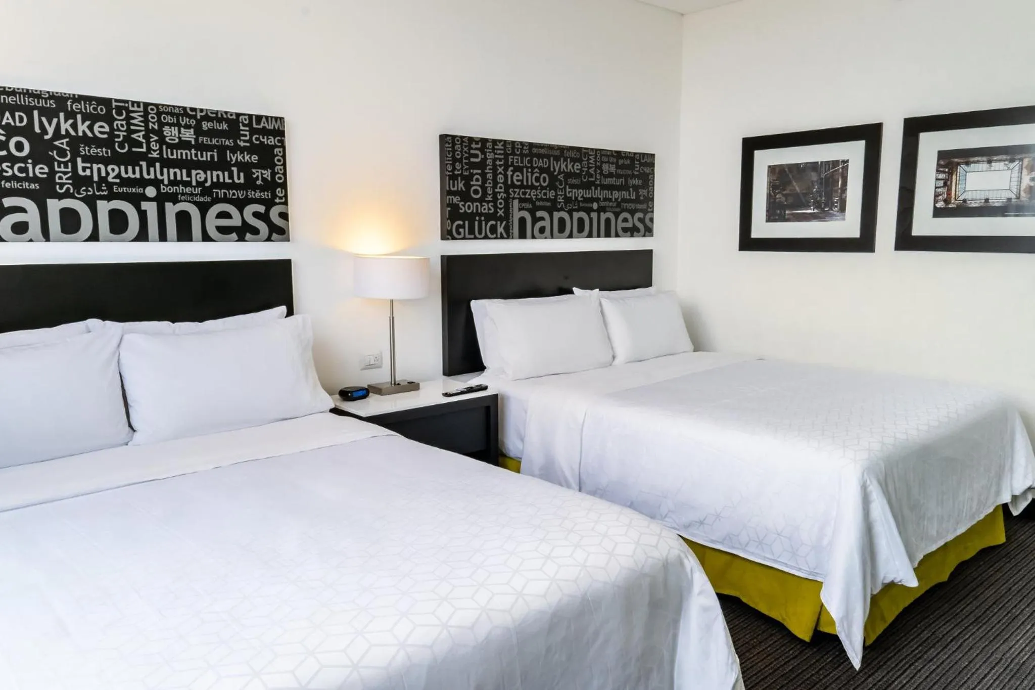 Photo of the whole room, Bed in Holiday Inn Express & Suites Puebla Angelopolis by IHG