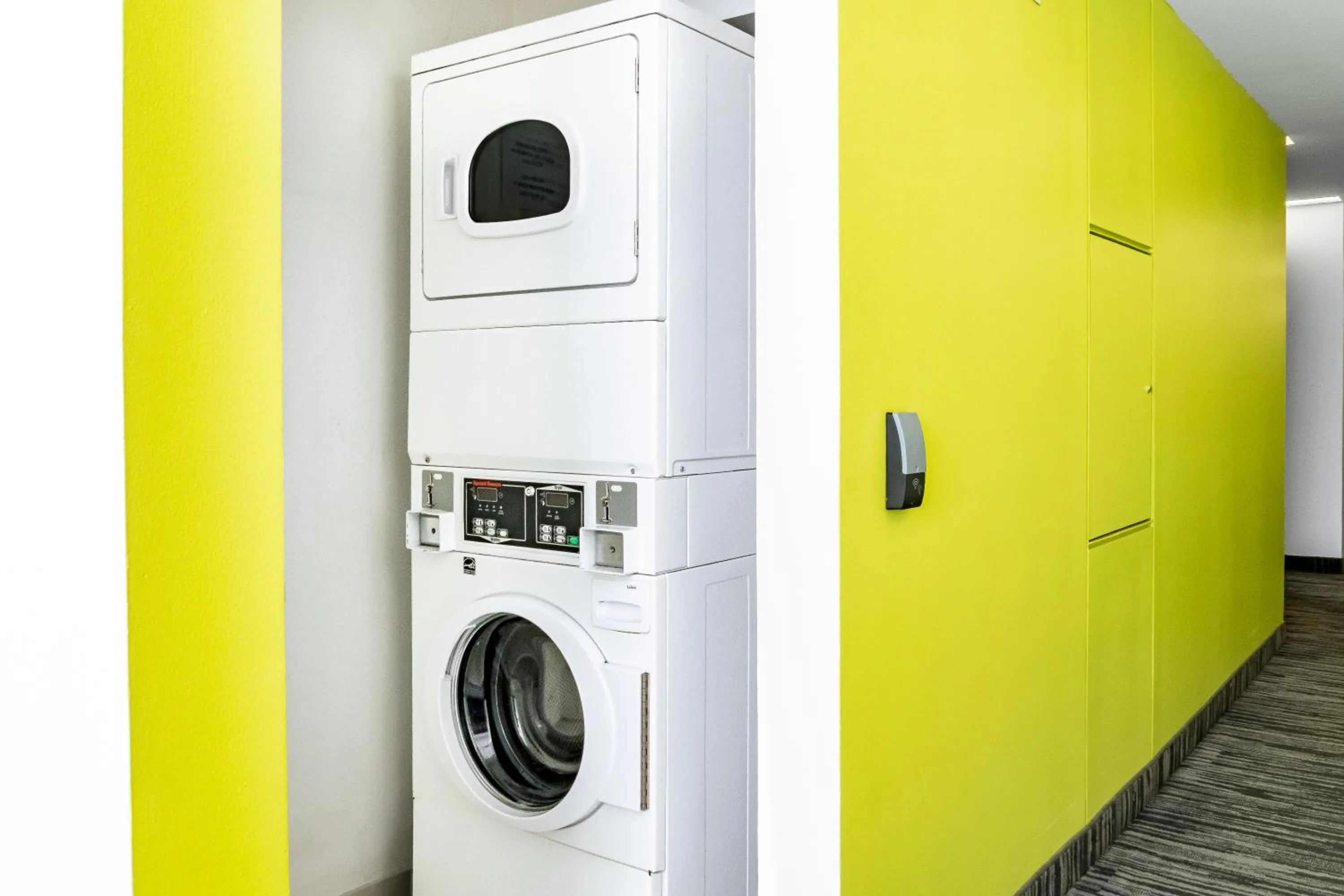 washing machine in Holiday Inn Express & Suites Puebla Angelopolis by IHG