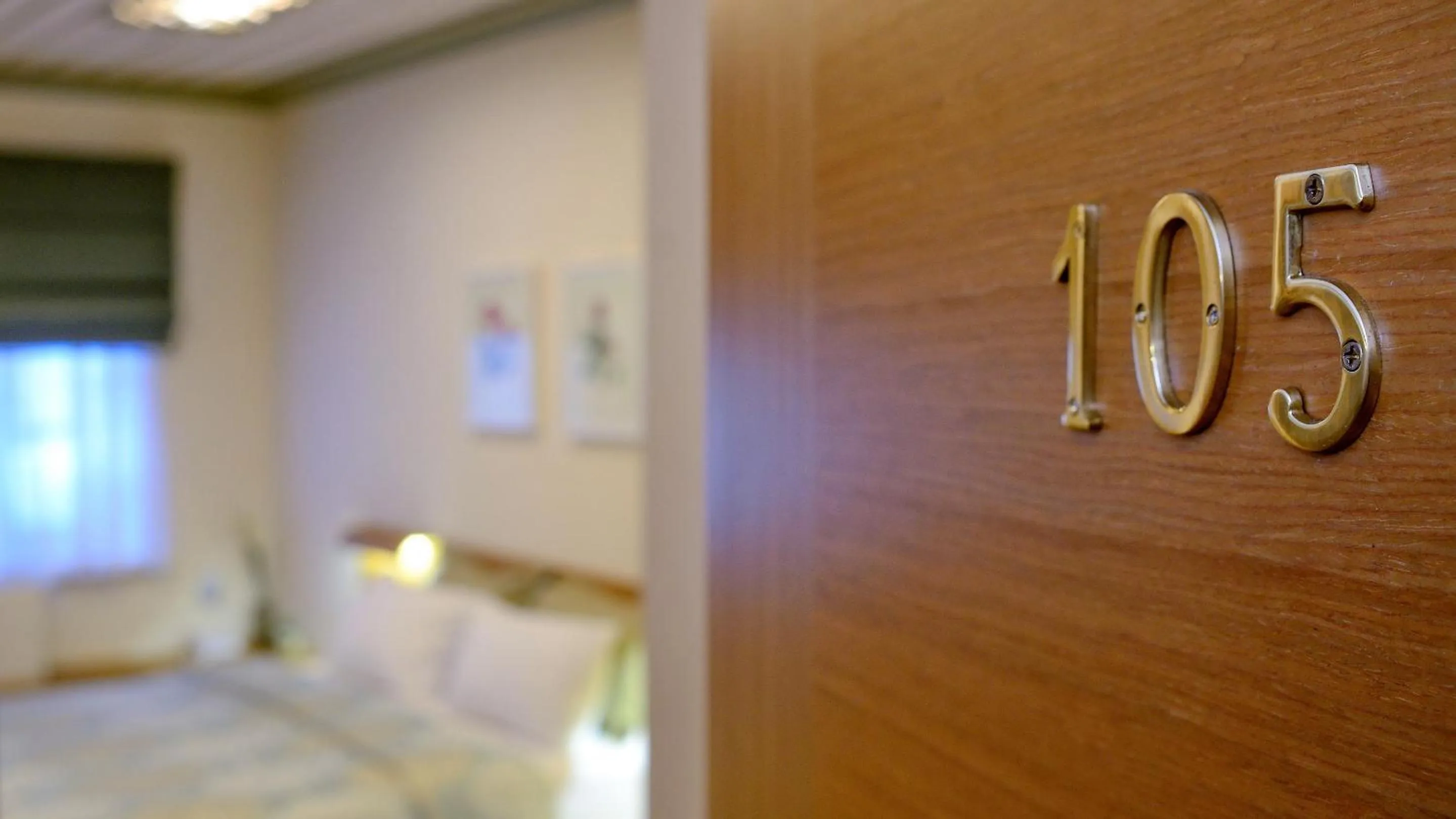 Decorative detail, Bed in Dilofo Hotel Luxury Suites