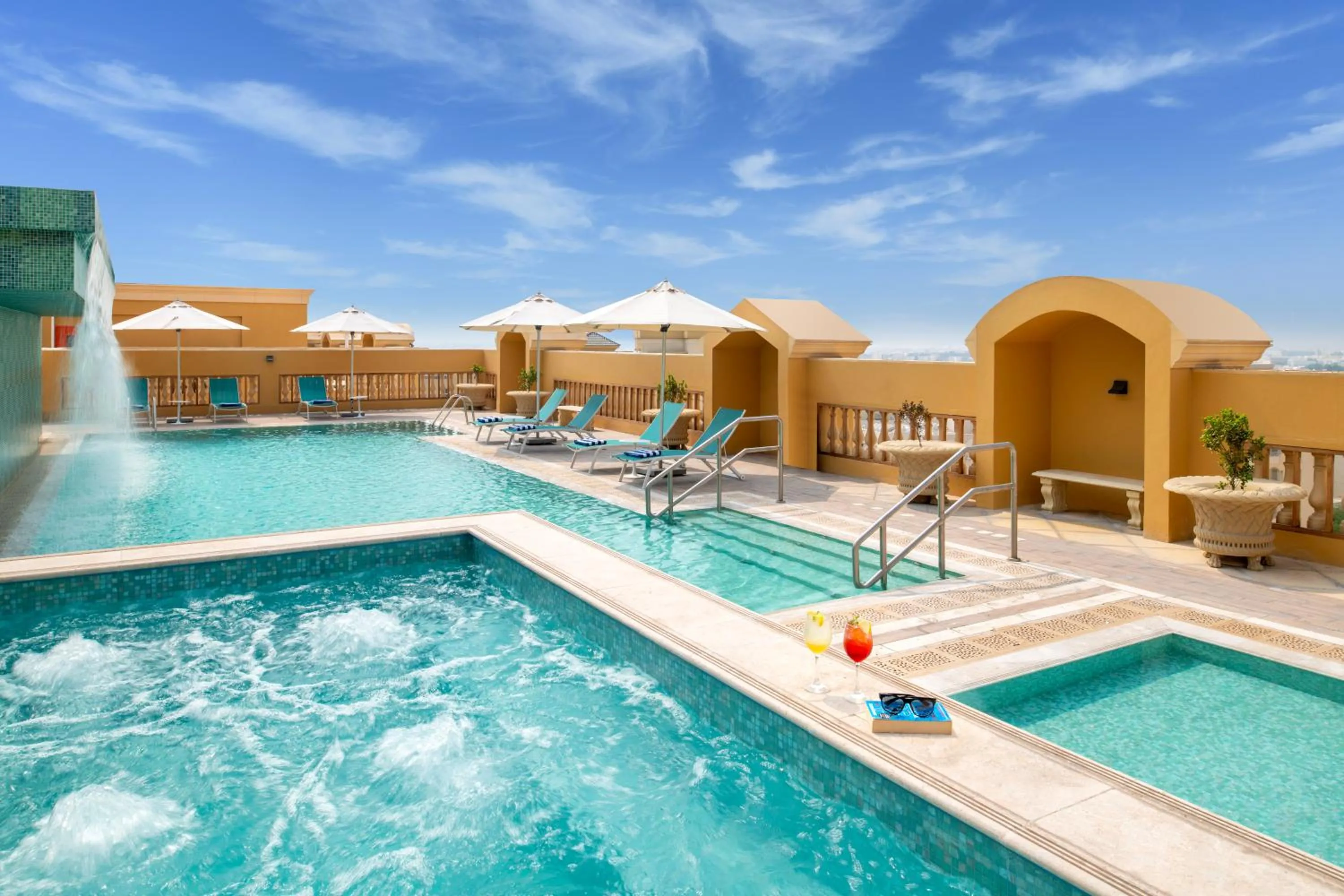 Swimming pool in Somerset Al Mansoura Doha