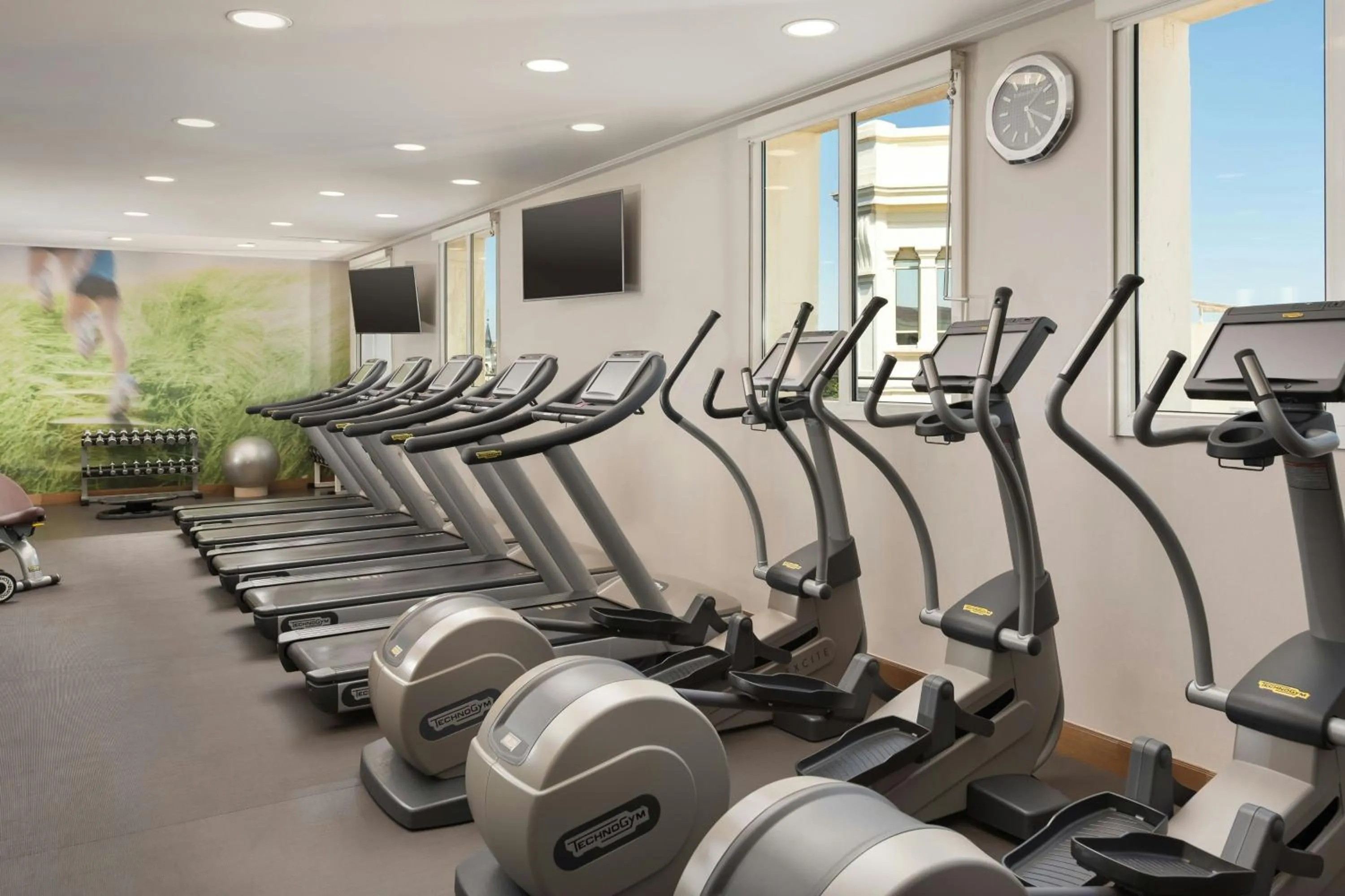 Fitness centre/facilities in The Palace, a Luxury Collection Hotel, Madrid