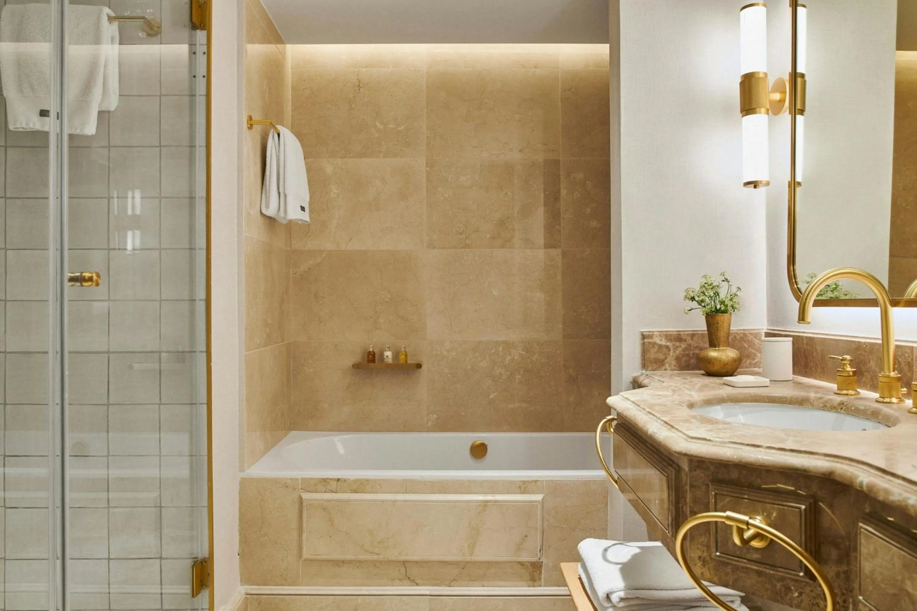 Bedroom in The Palace, a Luxury Collection Hotel, Madrid