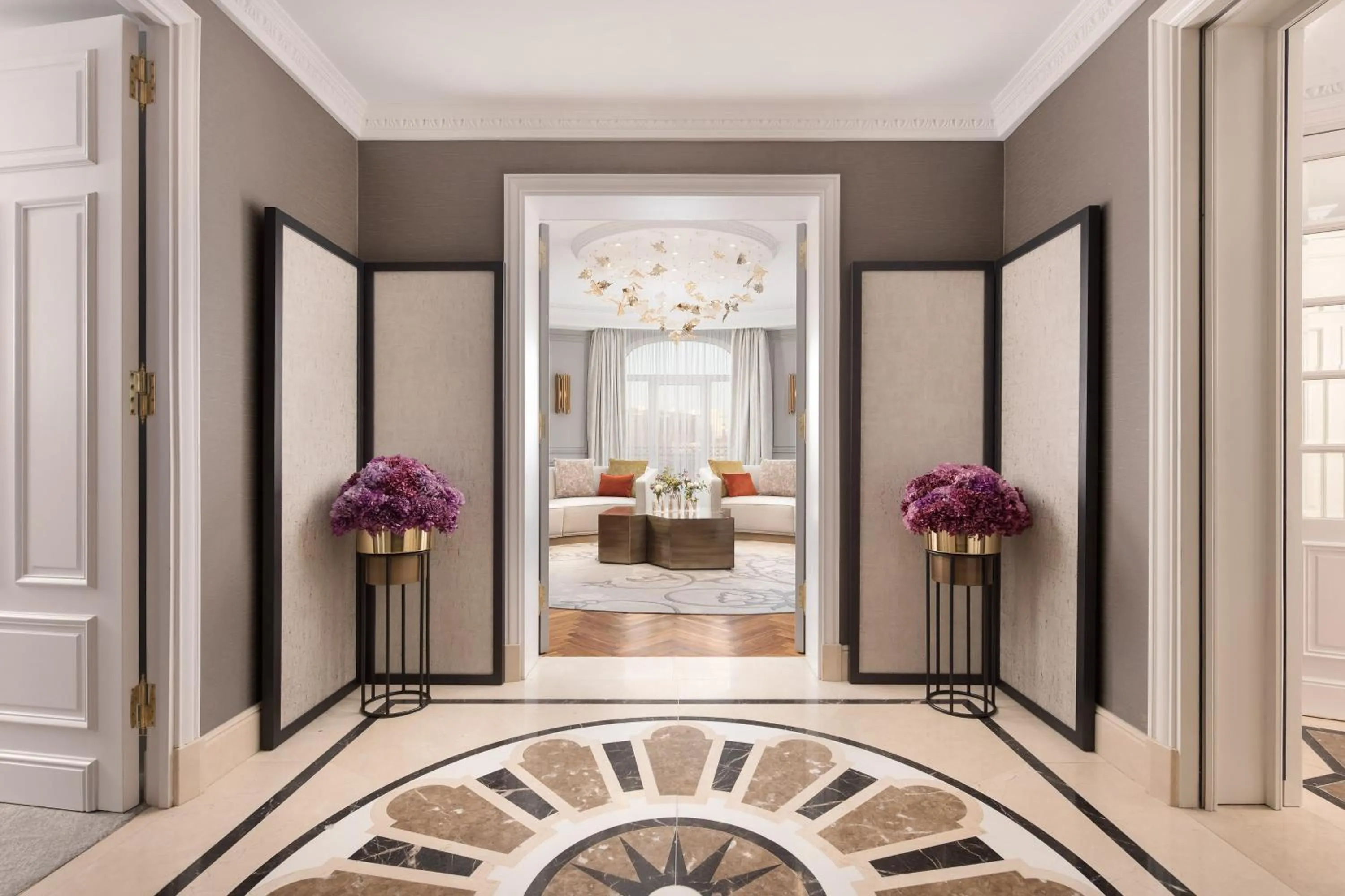 Bedroom in The Palace, a Luxury Collection Hotel, Madrid