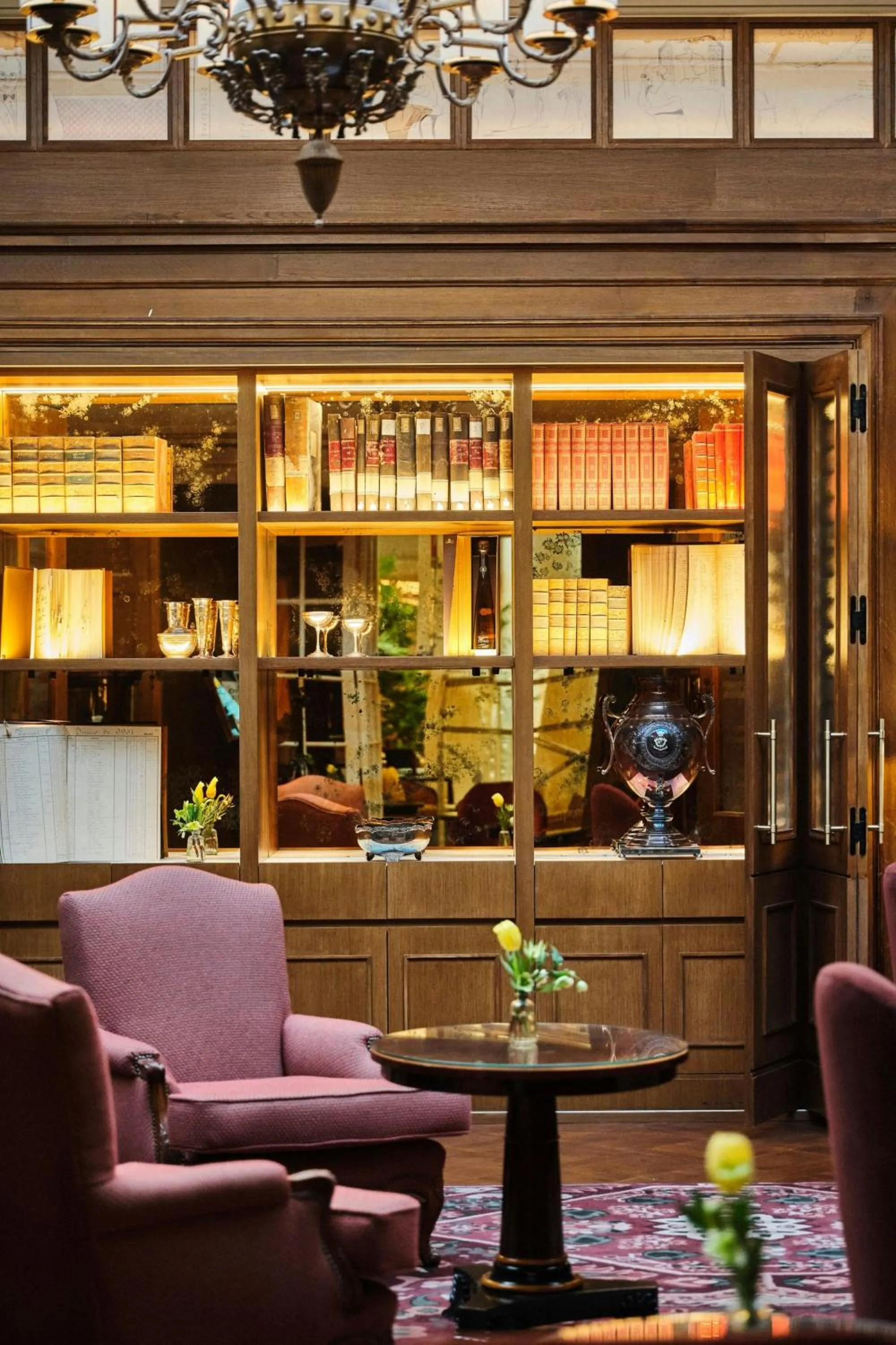 Lounge or bar in The Palace, a Luxury Collection Hotel, Madrid