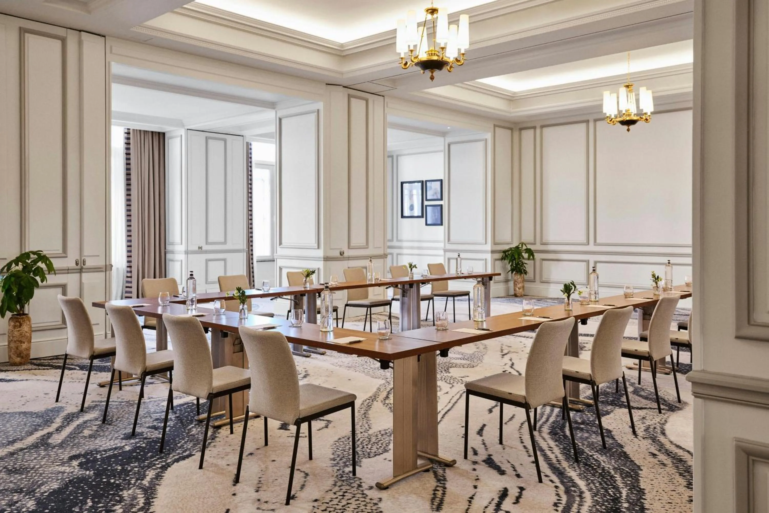 Meeting/conference room in The Palace, a Luxury Collection Hotel, Madrid