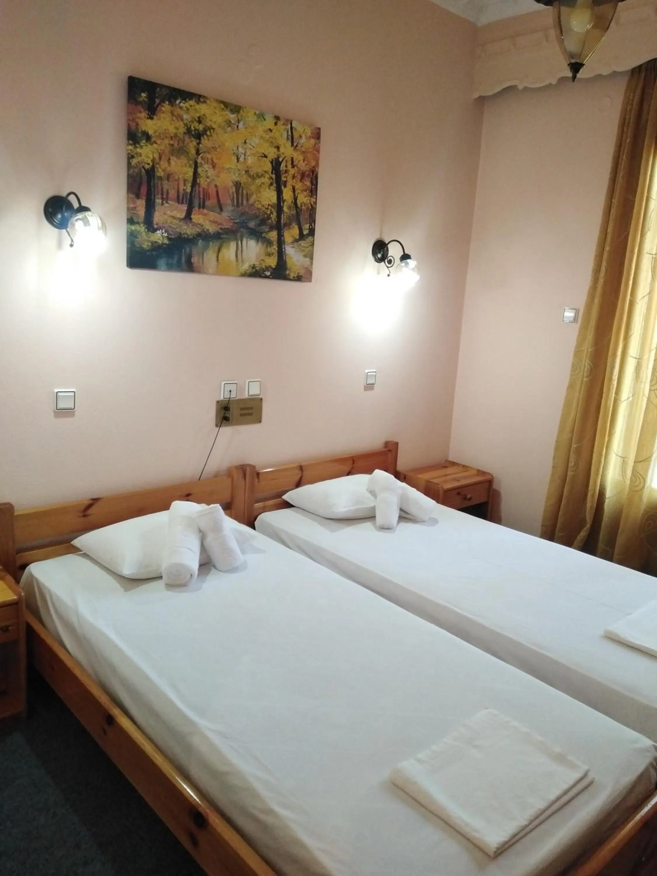 Bed in Hotel Faraggi