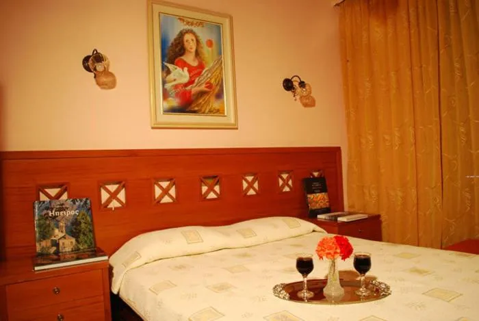 Bed in Hotel Faraggi