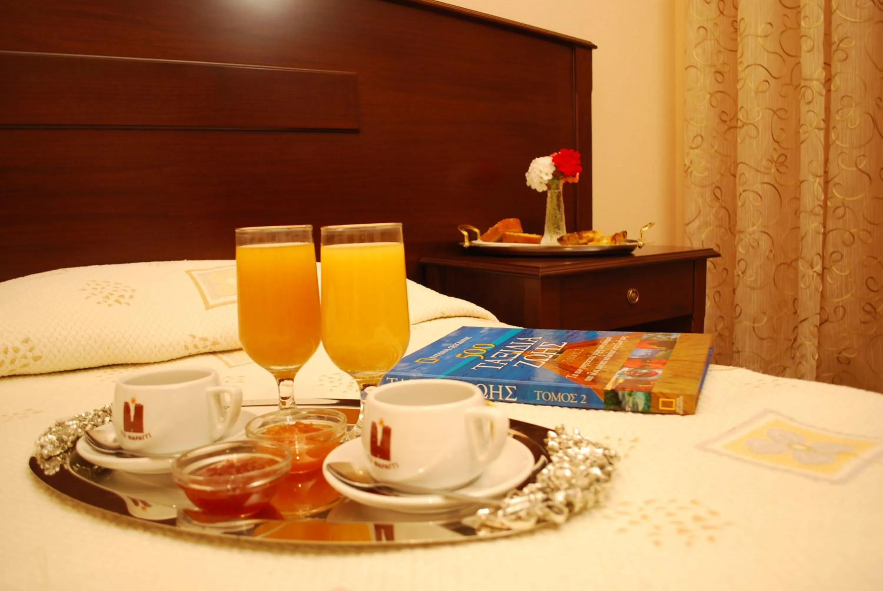 Food and drinks, Bed in Hotel Faraggi