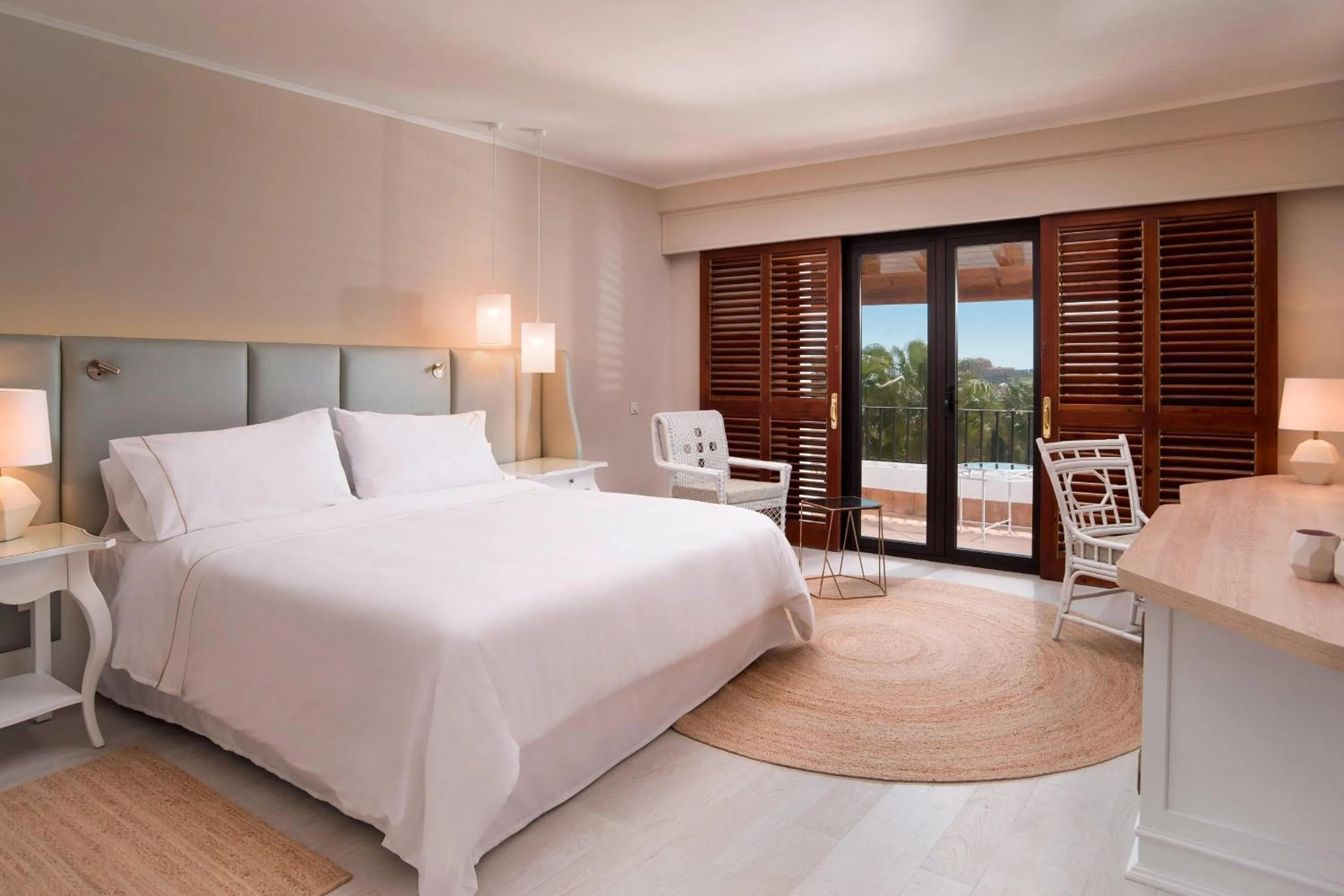 Photo of the whole room, Bed in The Westin La Quinta Golf Resort & Spa, Benahavis, Marbella